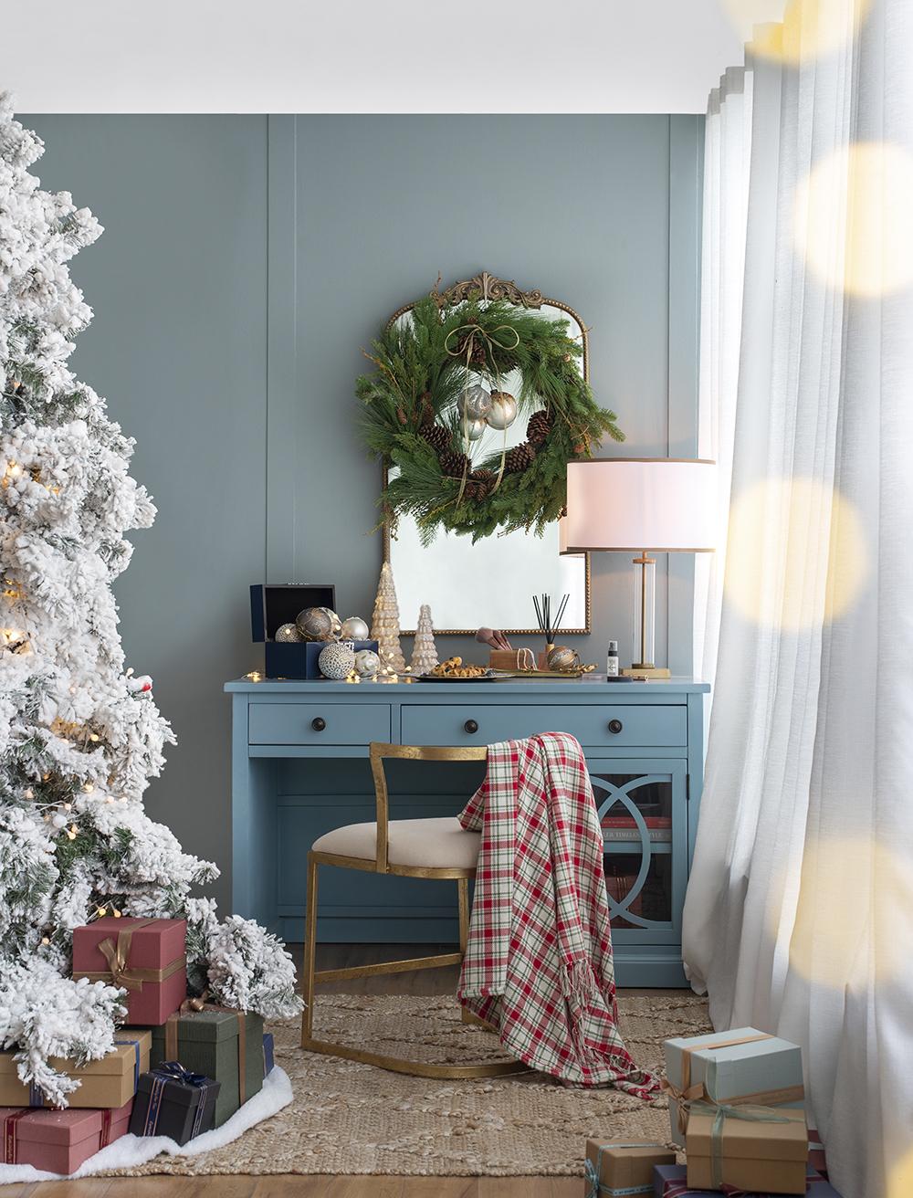 D3.9" Christmas Ball Ornaments, Glass Decorative Hanging Ball Christmas Tree Ornaments For Holiday Party Decorations, Set Of 6 Multi Glass