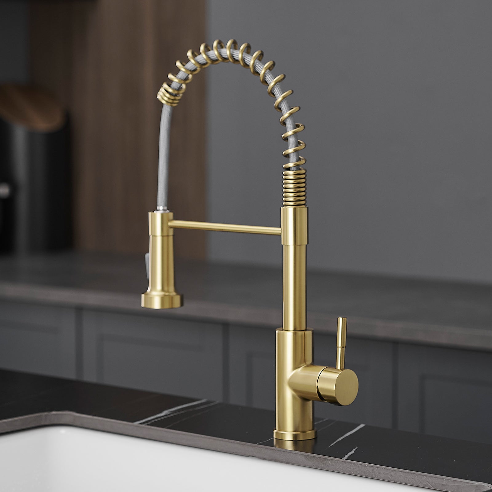 Kitchen Faucet With Pull Down Sprayer Brushed Gold Stainless Steel Single Handle Pull Out Spring Sink Faucets Brushed Gold Kitchen Classic,Contemporary,Modern Ceramic Stainless Steel