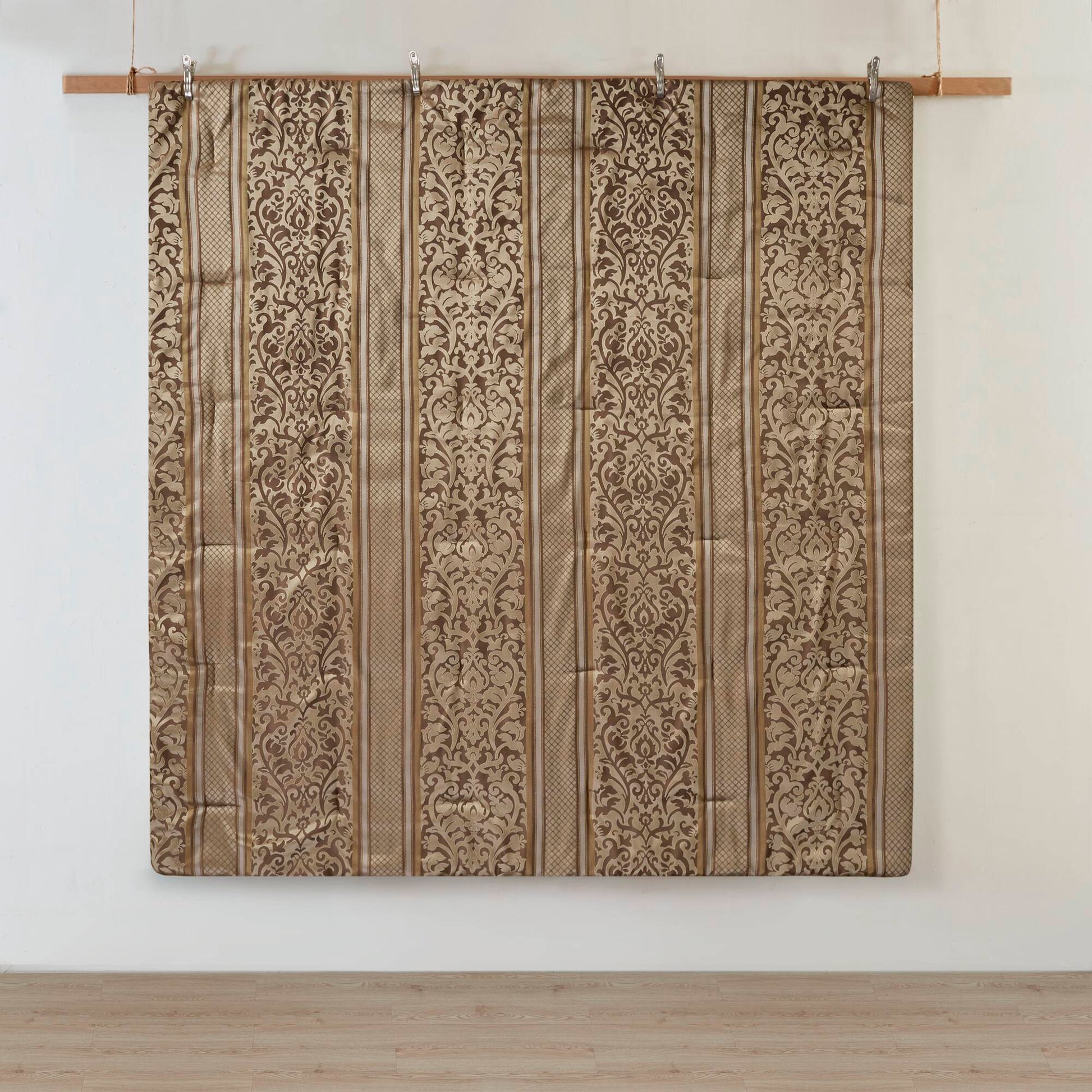 6 Piece Jacquard Comforter Set With Throw Pillows Full Queen Multicolor Polyester