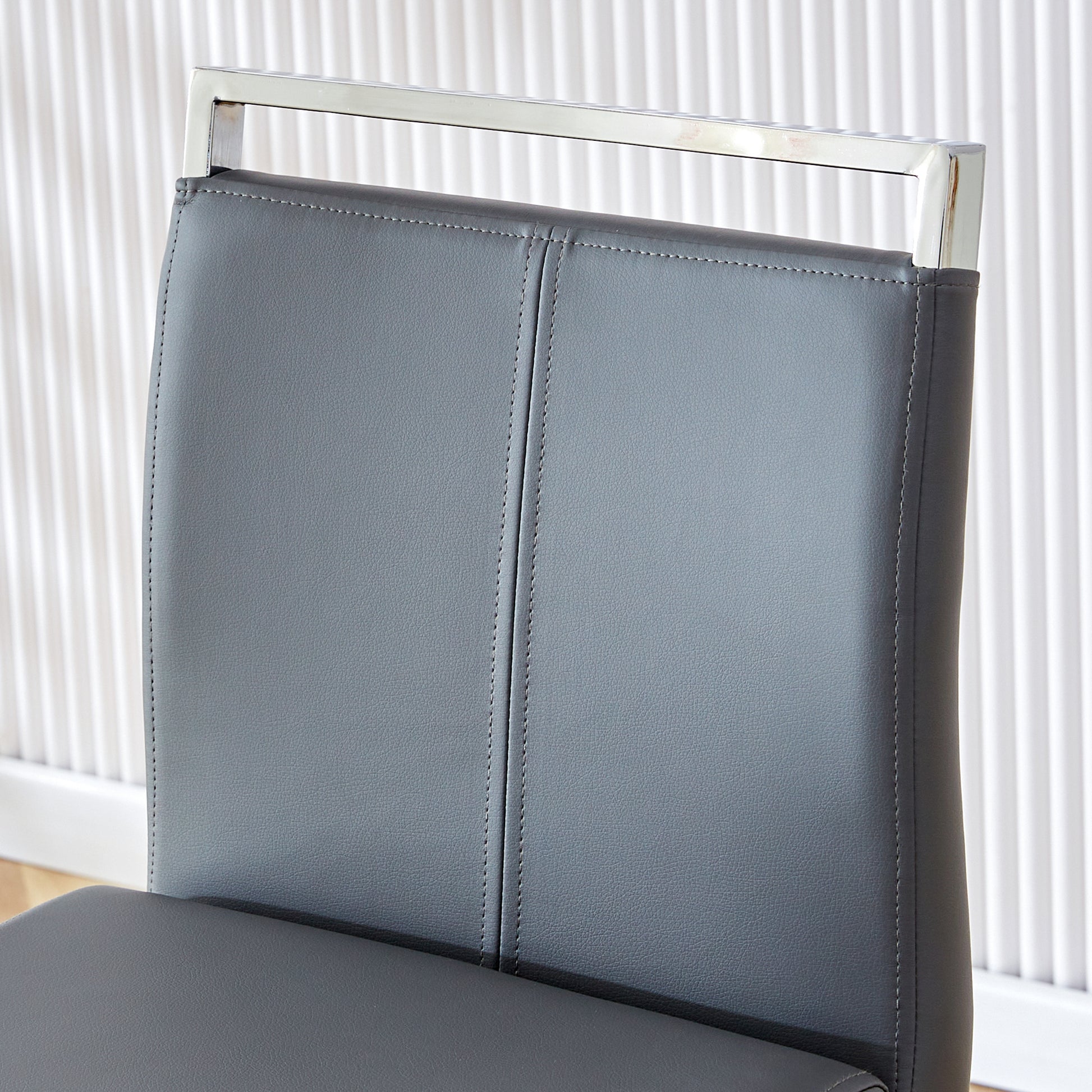 Table And Chair Set. A Rectangular Glass Dining Table With A 0.4 Inch Tempered Glass Tabletop And Mdf Board V Shaped Bracket, Paired With Chairs Consisting Of Pu Seat Cushions And Silver Metal Legs. Black Gray Seats 4 Tempered Glass