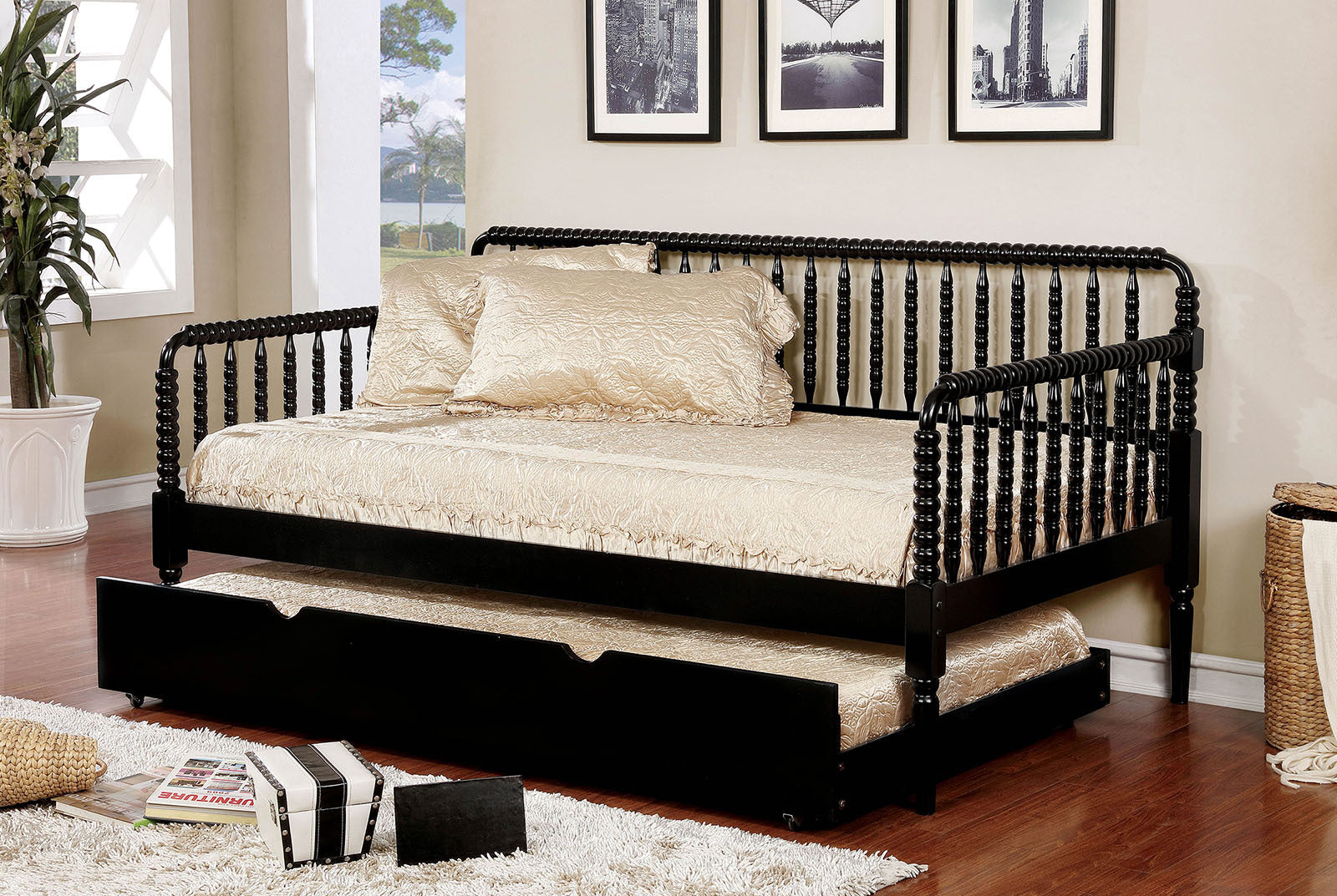 Black Wooden Twin Day Bed Unique Design Railing Headboard Platform Bed 1Pc Day Bed No Trundle Twin Black Wood Bedroom Antique,Classic,Traditional Solid Wood