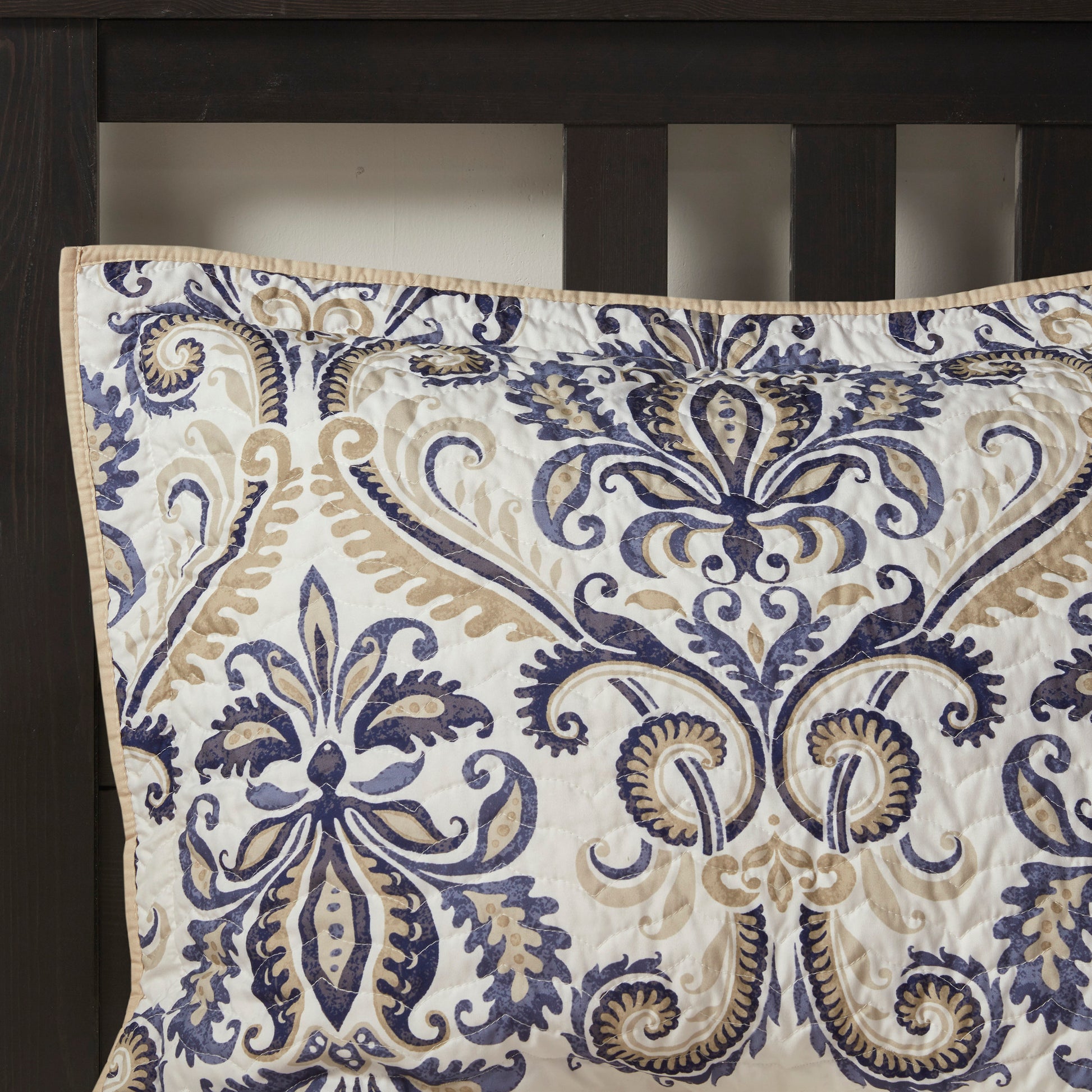 6 Piece Reversible Quilt Set With Throw Pillows Navy Tan King Cal King King Navy Cotton