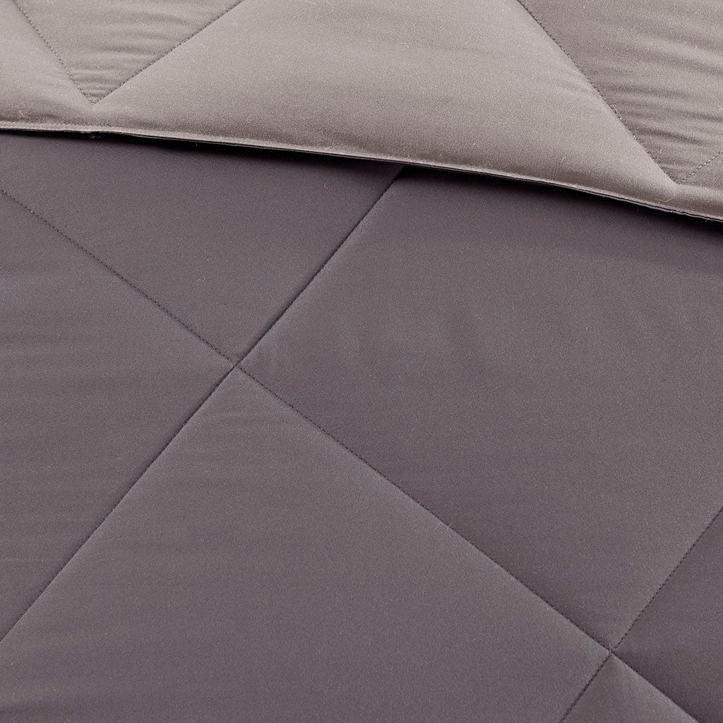 3M Scotchgard Diamond Quilting Reversible Down Alternative Comforter Set King Grey Polyester