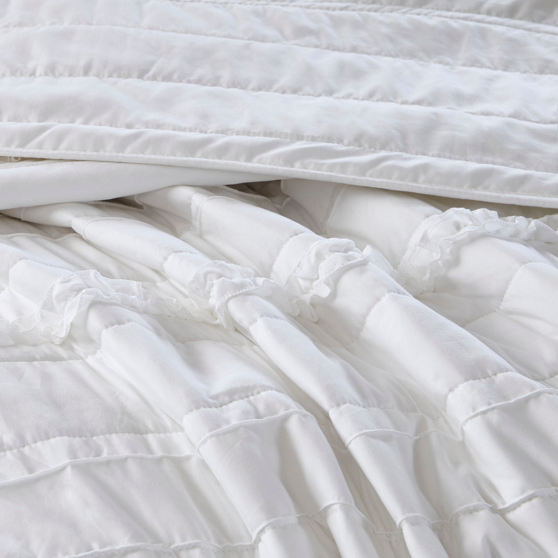 4 Piece Microfiber Reversible Ruffle Quilt Set With Throw Pillow White Full Queen Full White Cotton