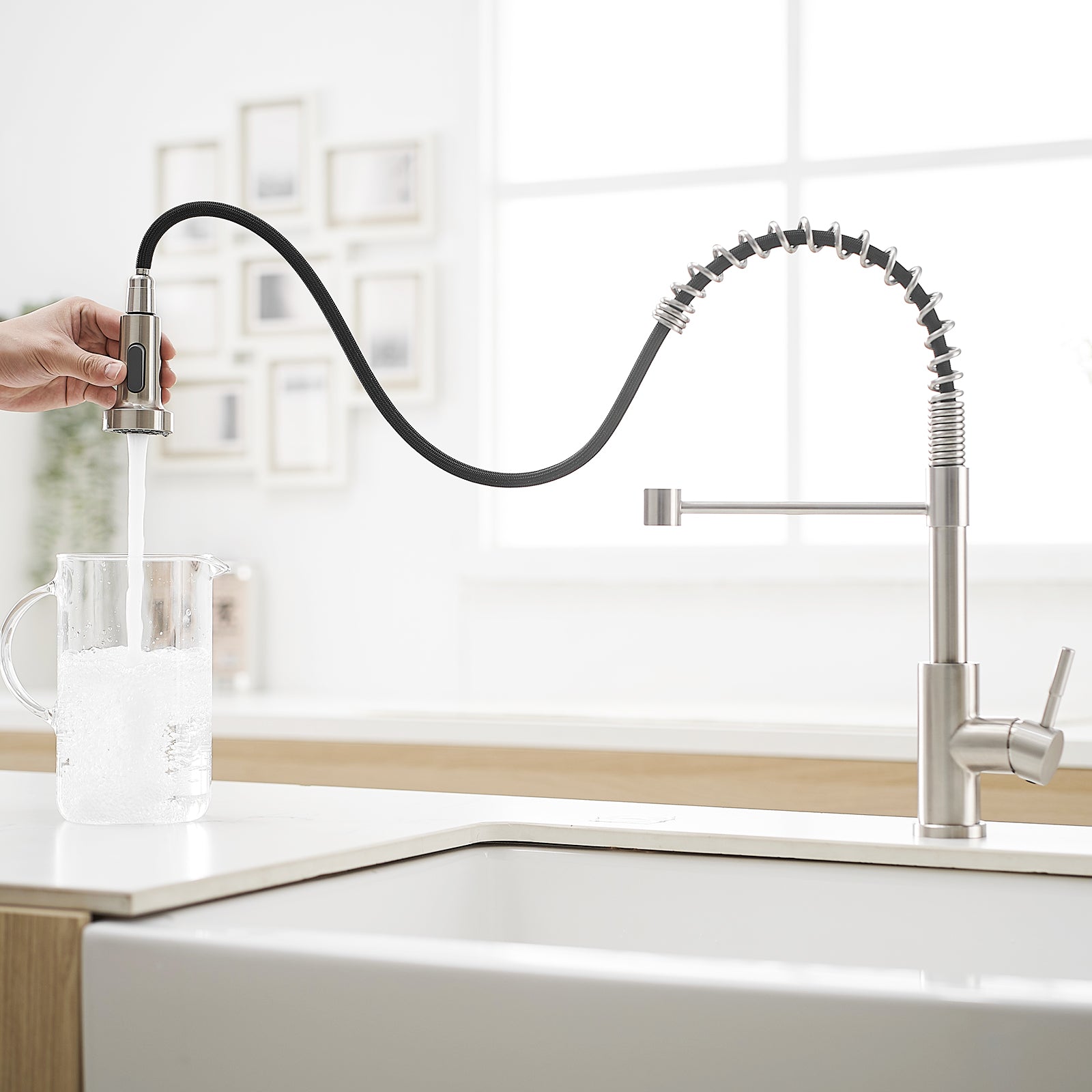 Kitchen Faucet With Pull Down Sprayer Brushed Nickel Stainless Steel Single Handle Pull Out Spring Sink Faucets Brushed Nickel Kitchen Classic,Contemporary,Modern Ceramic Stainless Steel