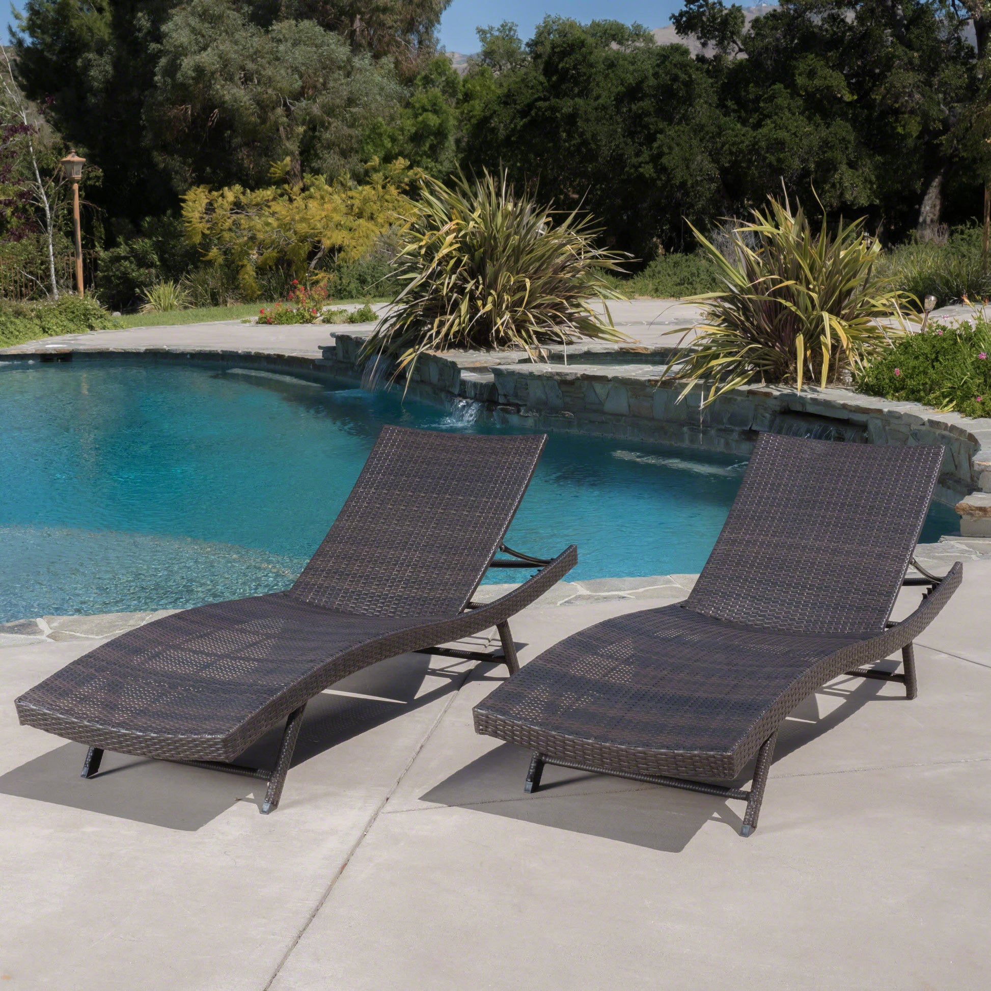 Kauai Pe Wicker Chaise Brown Multi Rattan