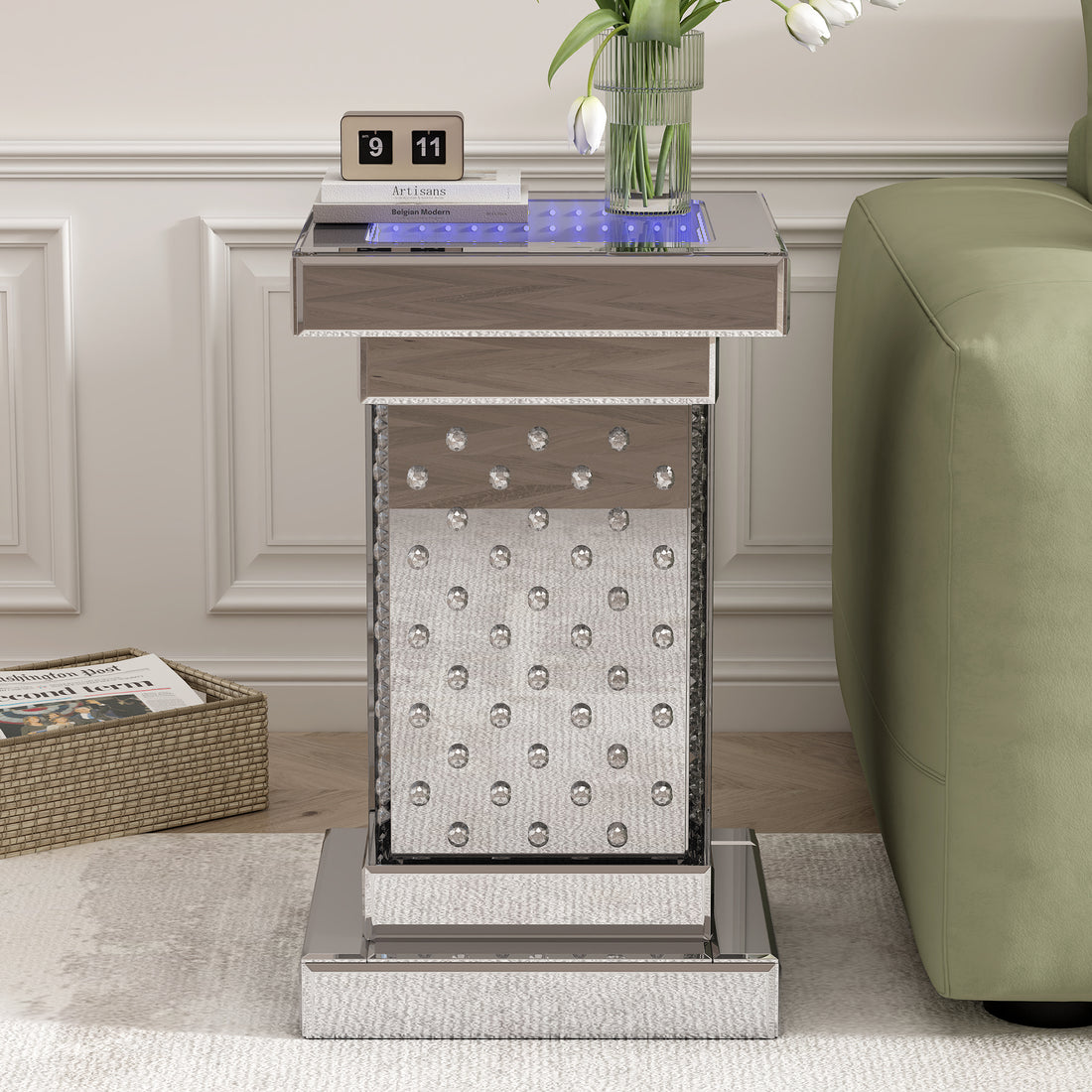 11.8'' Silver Square Mirrored End Table With Led Lights, Modern Side Table With Crystal Inlay For Living Room, No Assembly Required Silver Mirrored Finish Luxury,Modern Square Mdf Glass