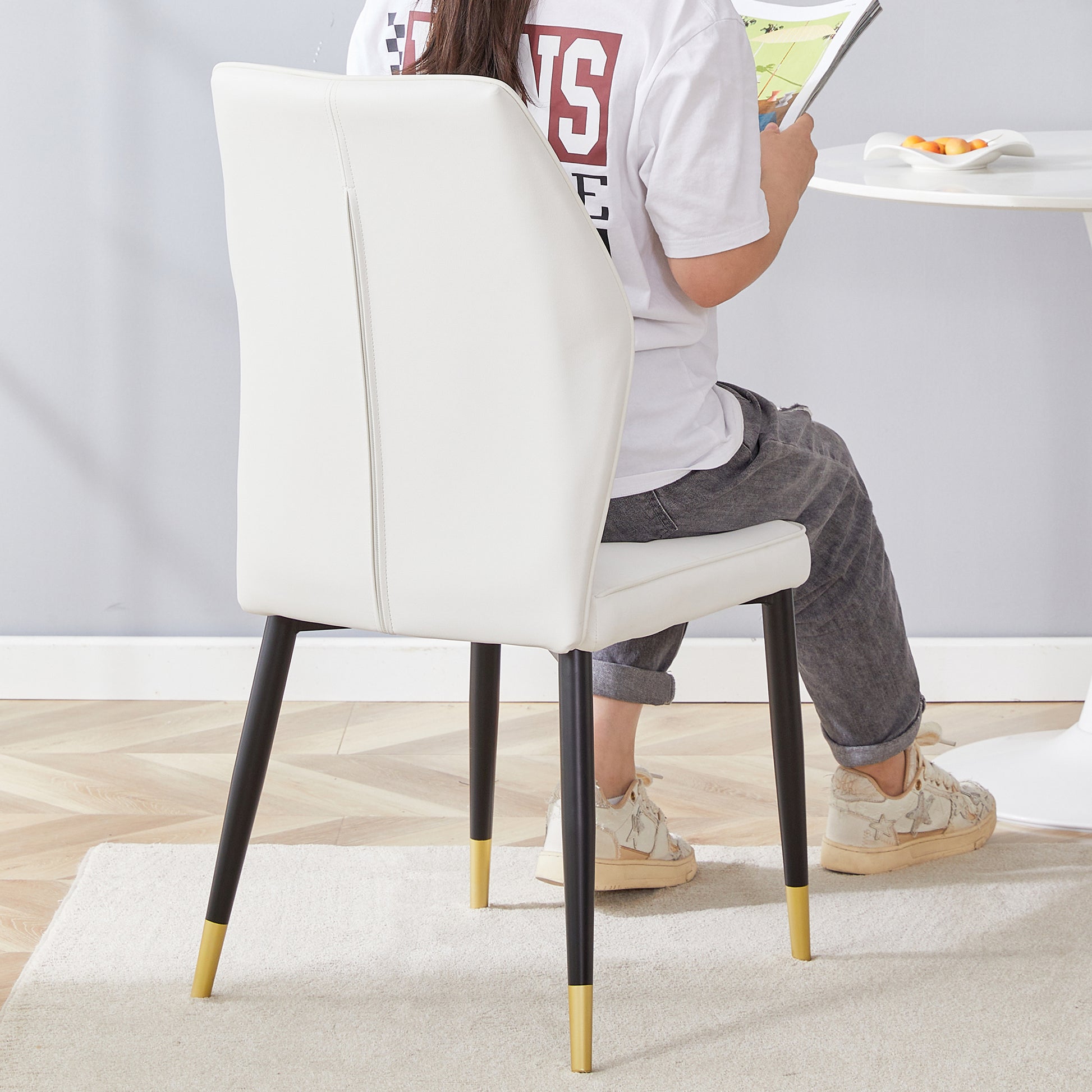 4 Modern Dining Chairs With Stylish Pu Patterned Backrest And Black Metal Legs For A Comfortable Home Experience In The Kitchen, Bedroom And Office. White Pu