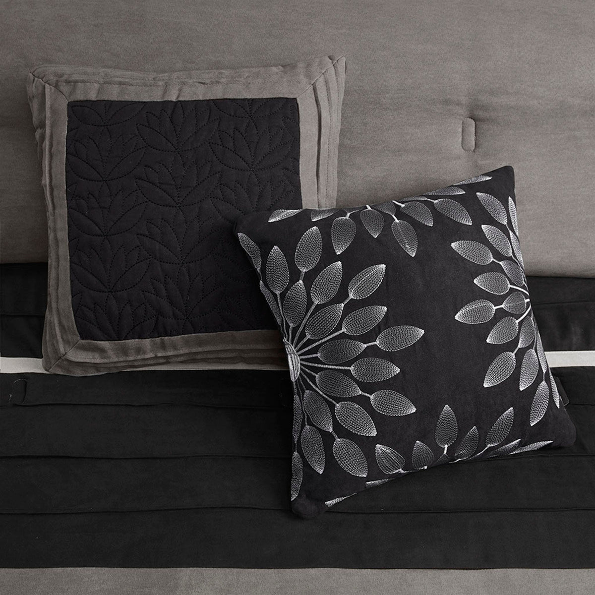 7 Pc Pieced Faux Suede Comforter Set Black Queen Queen Black Polyester