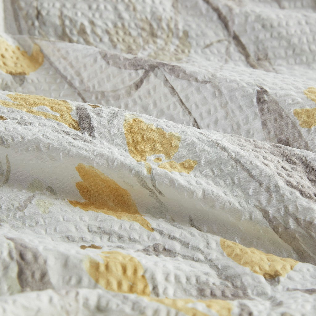 5 Piece Seersucker Comforter Set With Throw Pillows Yellow King Cal King King Yellow Polyester