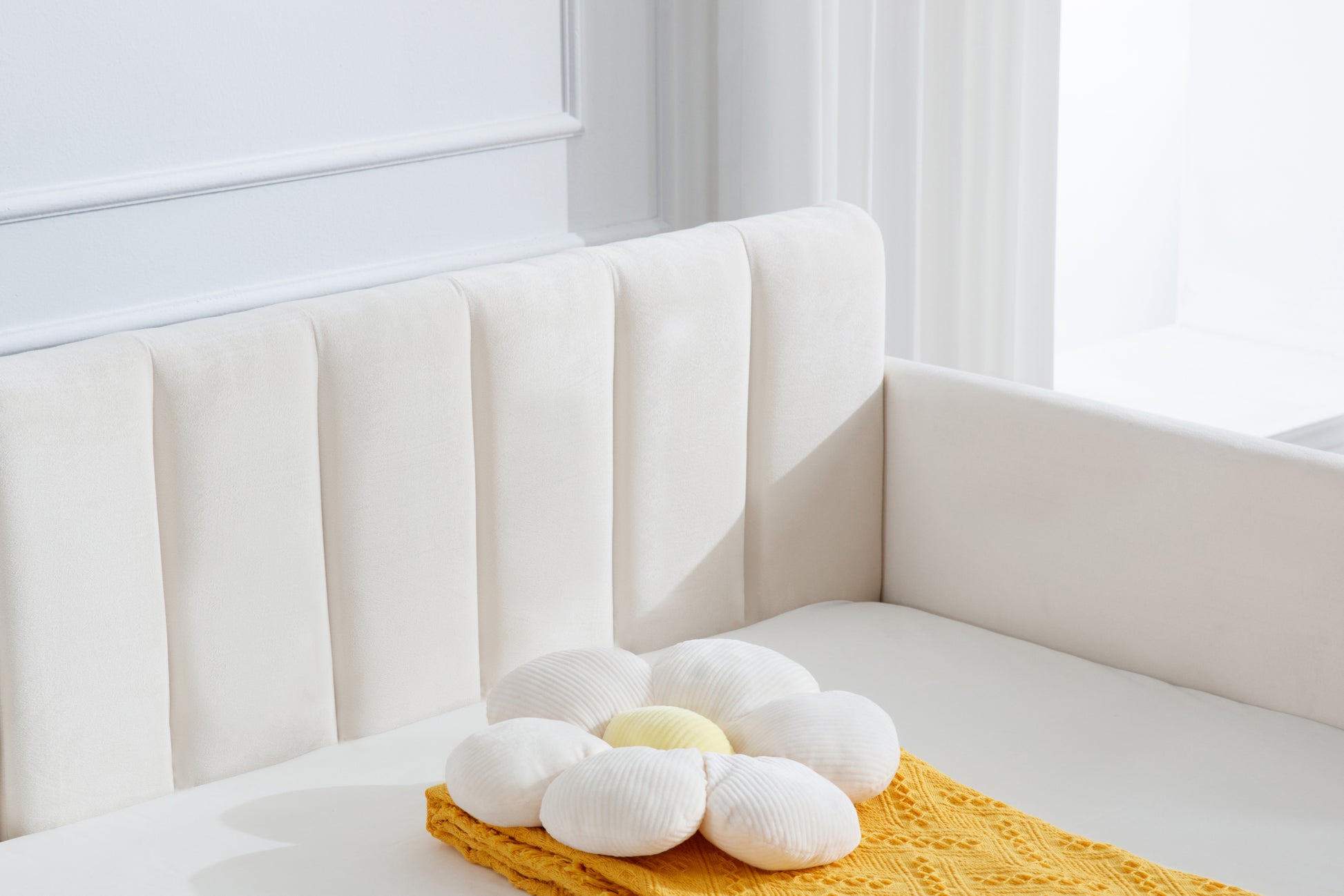 Same As B083121461 Elena Twin Size Beige Velvet Upholstered Daybed, Ribbed Tufted Backrest, Daybed In Lavish Modern Design, Richly Hued Foam Comfort Box Spring Not Required Twin Ivory Metal Bedroom Daybeds Velvet Velvet Upholstered