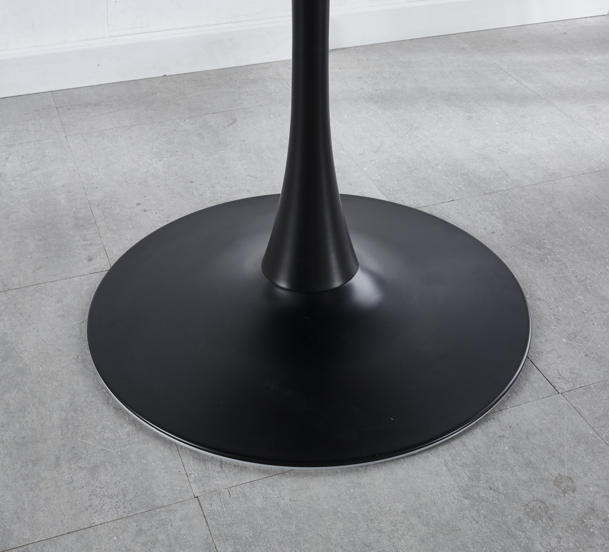 31.5"Black Tulip Table Mid Century Dining Table For 2 4 People With Round Mdf Table Top, Pedestal Dining Table, End Table Leisure Coffee Table Black Metal