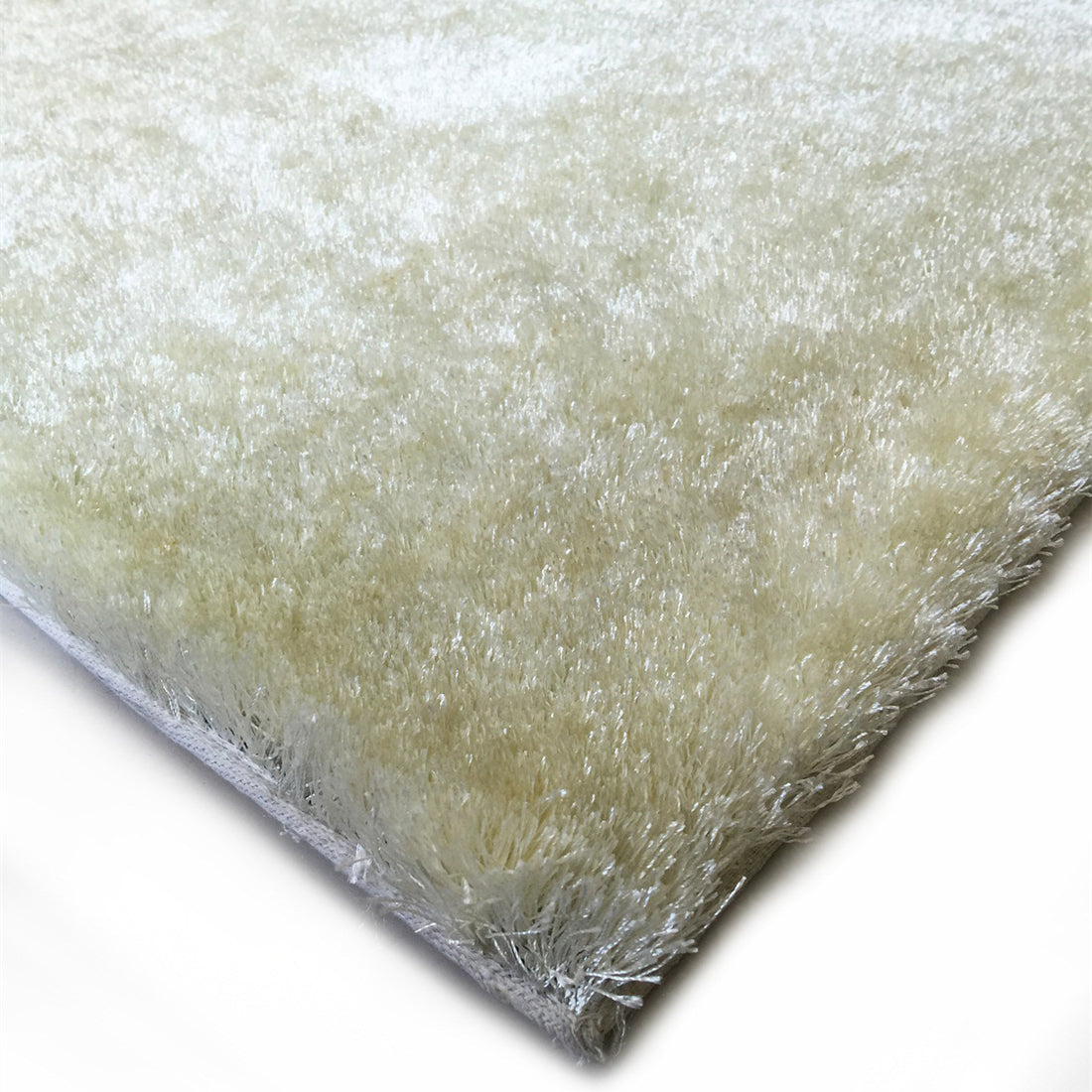 "Fuzzy Shaggy" Hand Tufted Area Rug White Polyester