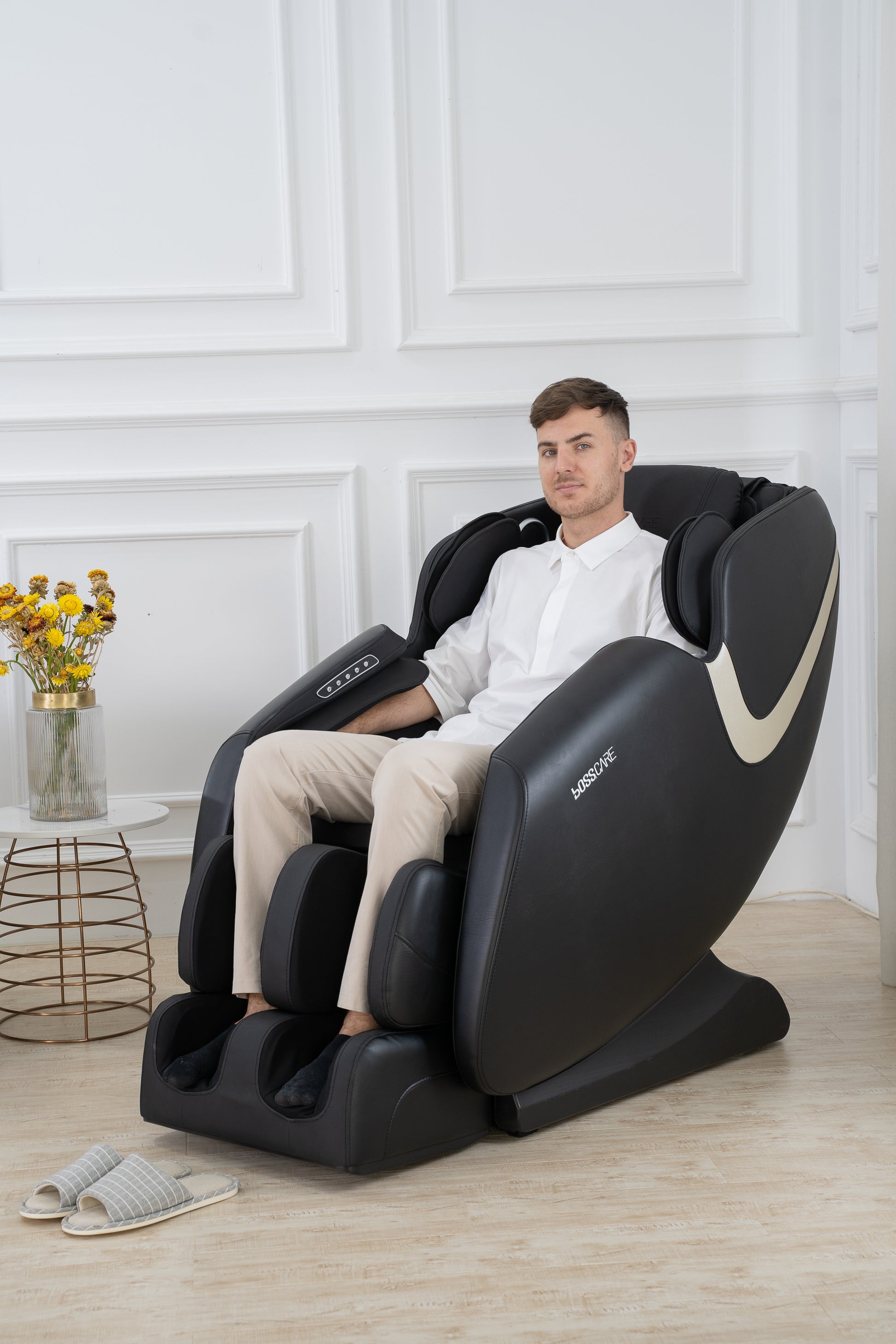 Bosscare Massage Chair Recliner With Zero Gravity, Full Body Airbag Massage Chair With Bluetooth Speaker, Foot Roller Brown Brown Leather Leather