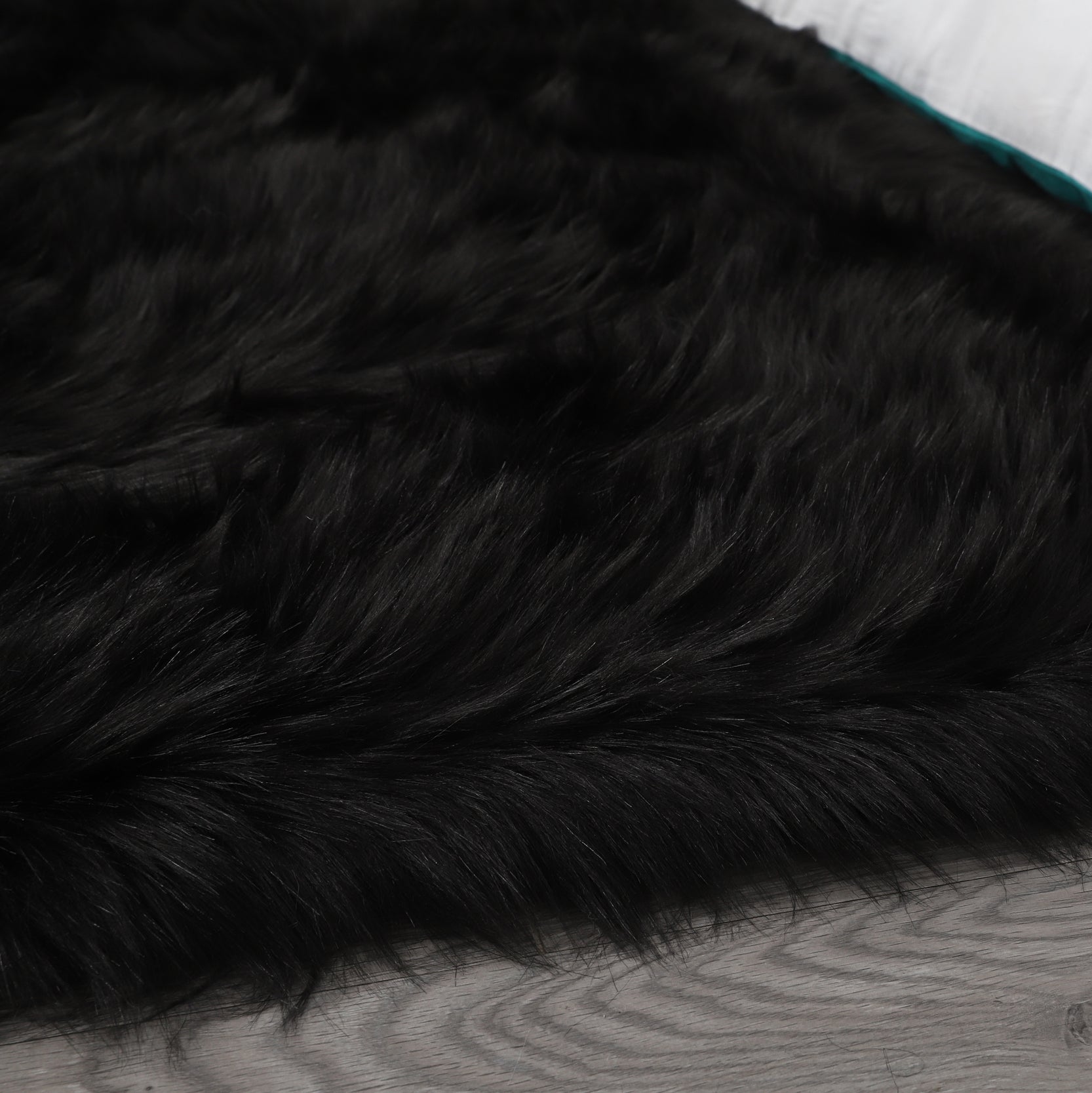 "Cozy Collection" Ultra Soft Fluffy Faux Fur Sheepskin Area Rug Black Polyester