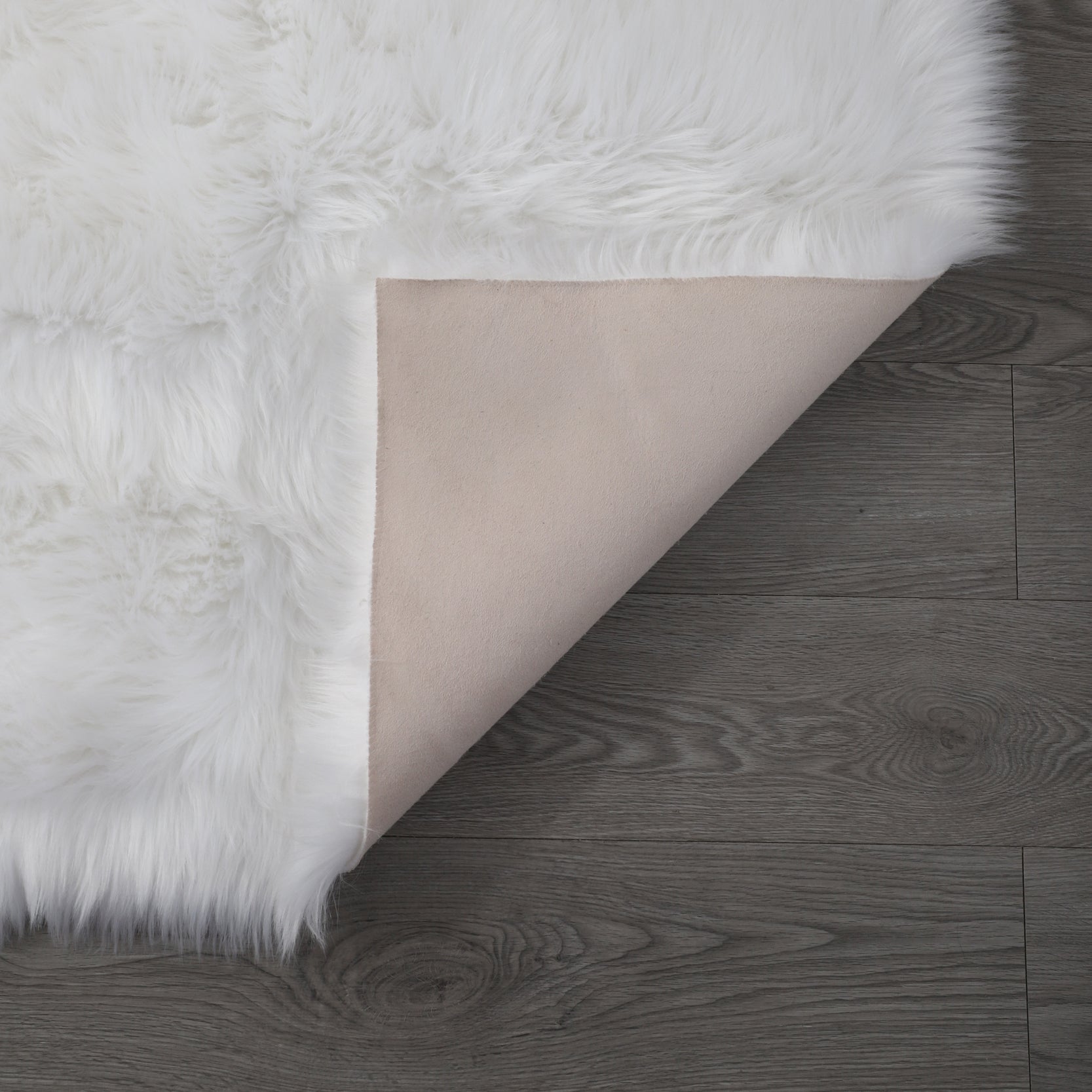 "Cozy Collection" Ultra Soft Fluffy Faux Fur Sheepskin Area Rug White Polyester