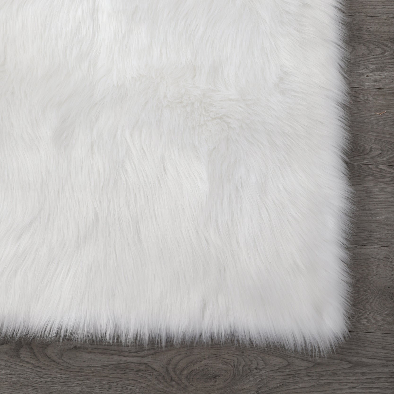 "Cozy Collection" Ultra Soft Fluffy Faux Fur Sheepskin Area Rug White Polyester