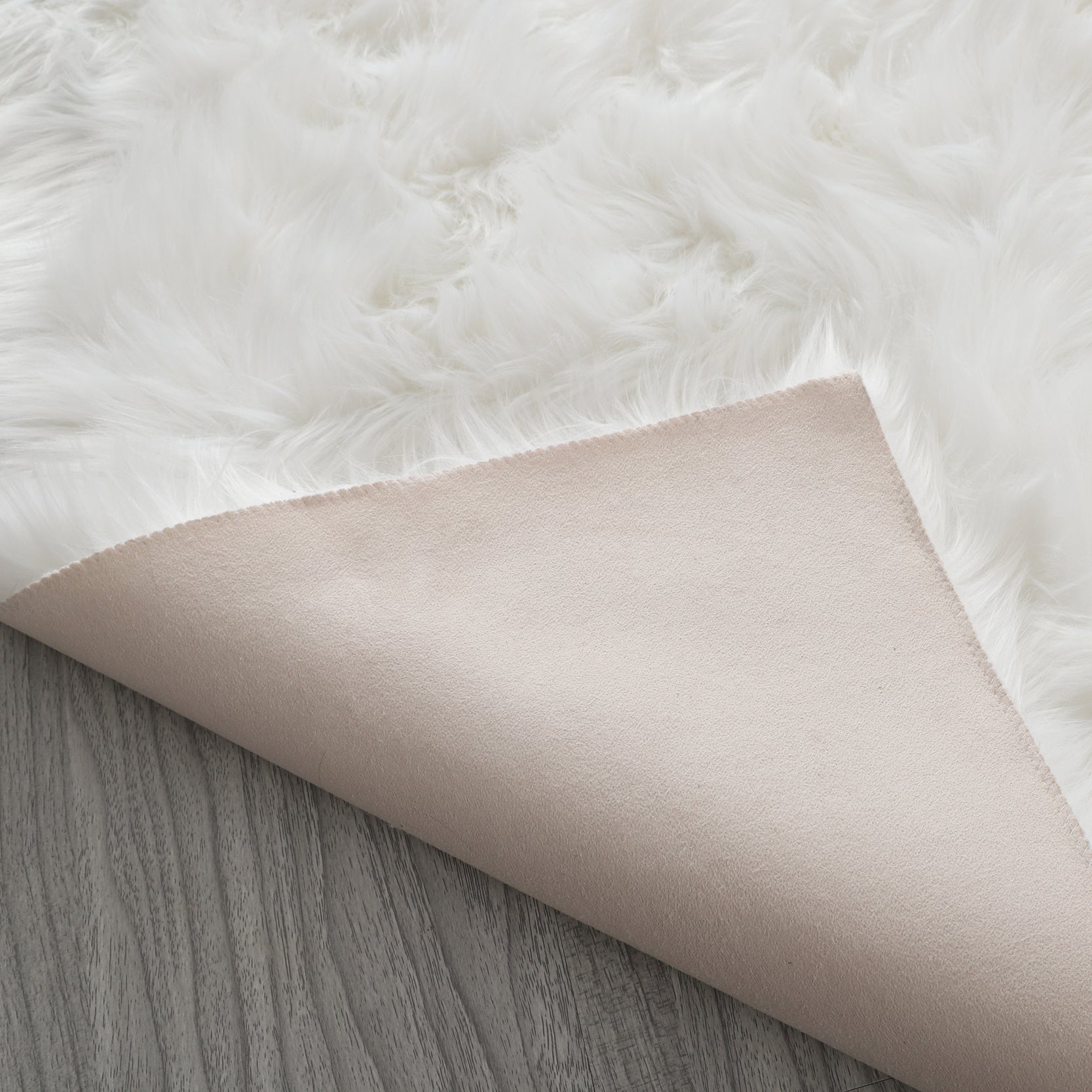 "Cozy Collection" Ultra Soft Fluffy Faux Fur Sheepskin Area Rug White Polyester