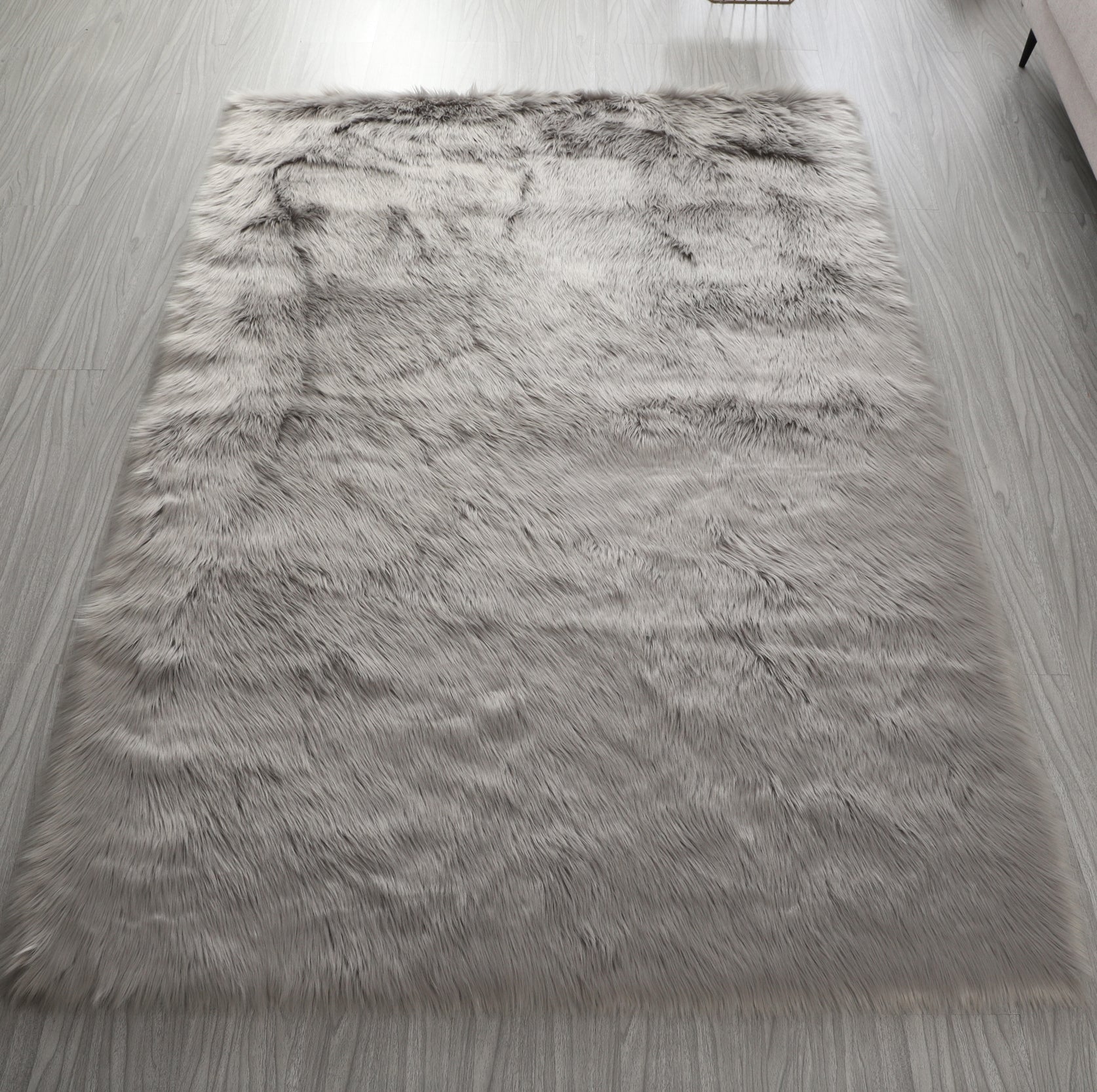 "Cozy Collection" Ultra Soft Fluffy Faux Fur Sheepskin Area Rug Light Grey Polyester