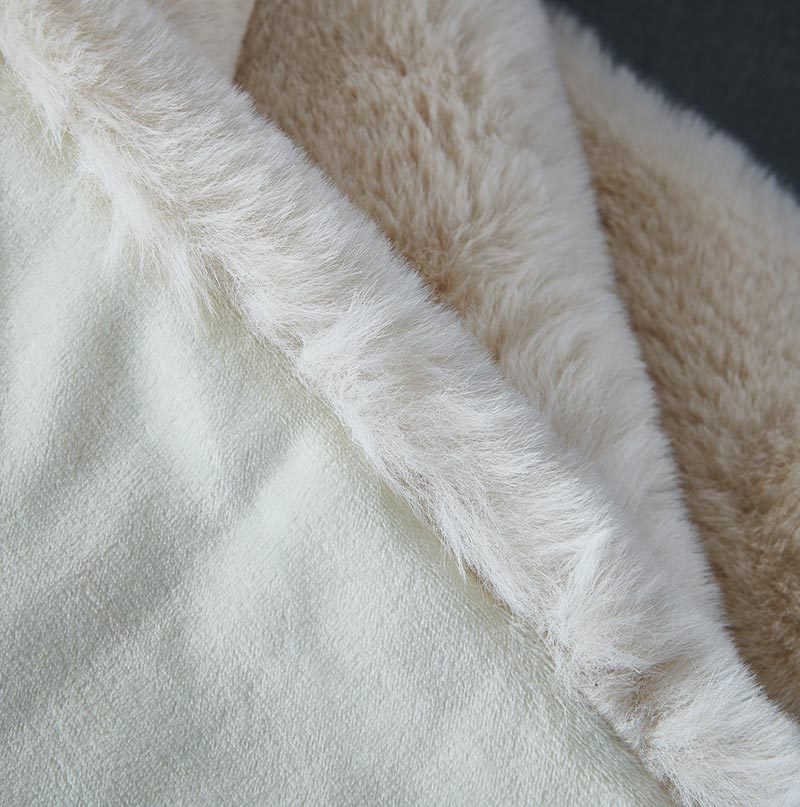 Cassilda Luxury Chinchilla Faux Fur Throw Blanket 50" X 60" Beige Polyester