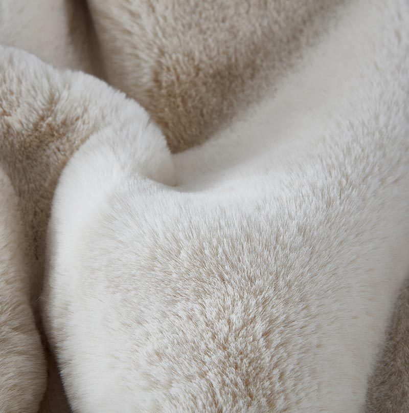 Cassilda Luxury Chinchilla Faux Fur Throw Blanket 50" X 60" Beige Polyester