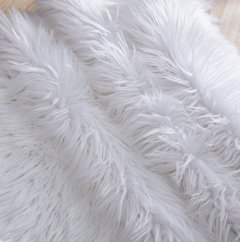 "Luxury Decorative" Hand Tufted Faux Fur Sheepskin Area Rug White Acrylic