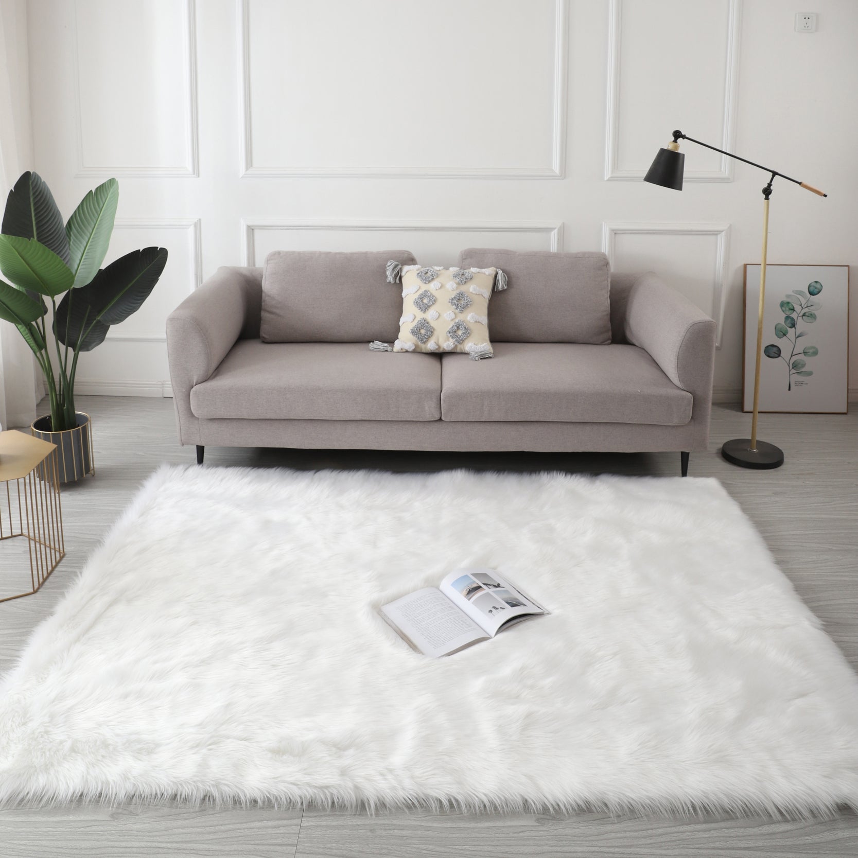 "Cozy Collection" Ultra Soft Fluffy Faux Fur Sheepskin Area Rug White Polyester