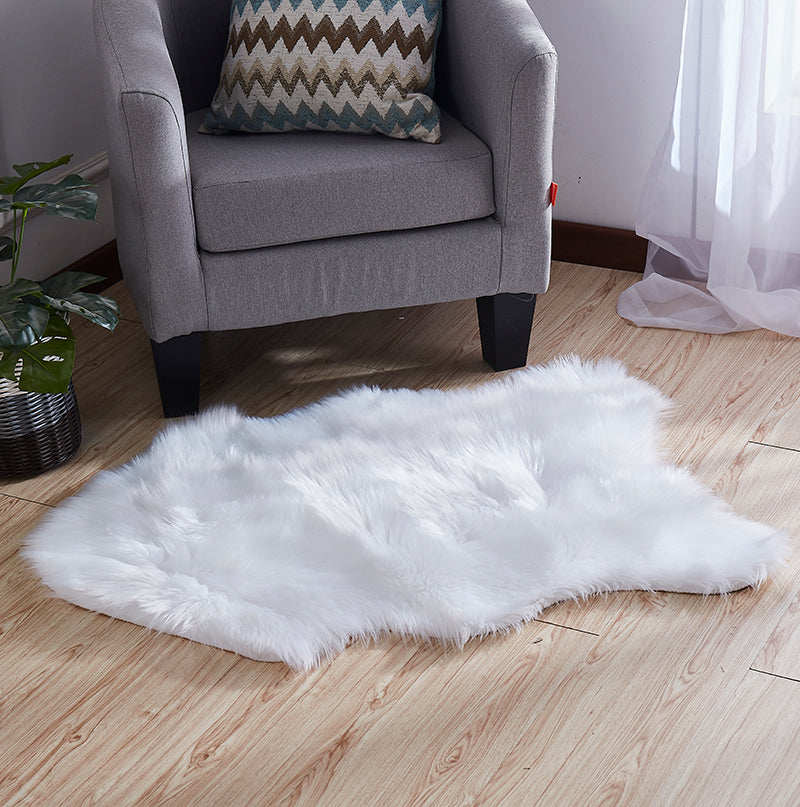 "Luxury Decorative" Hand Tufted Faux Fur Sheepskin Area Rug White Acrylic