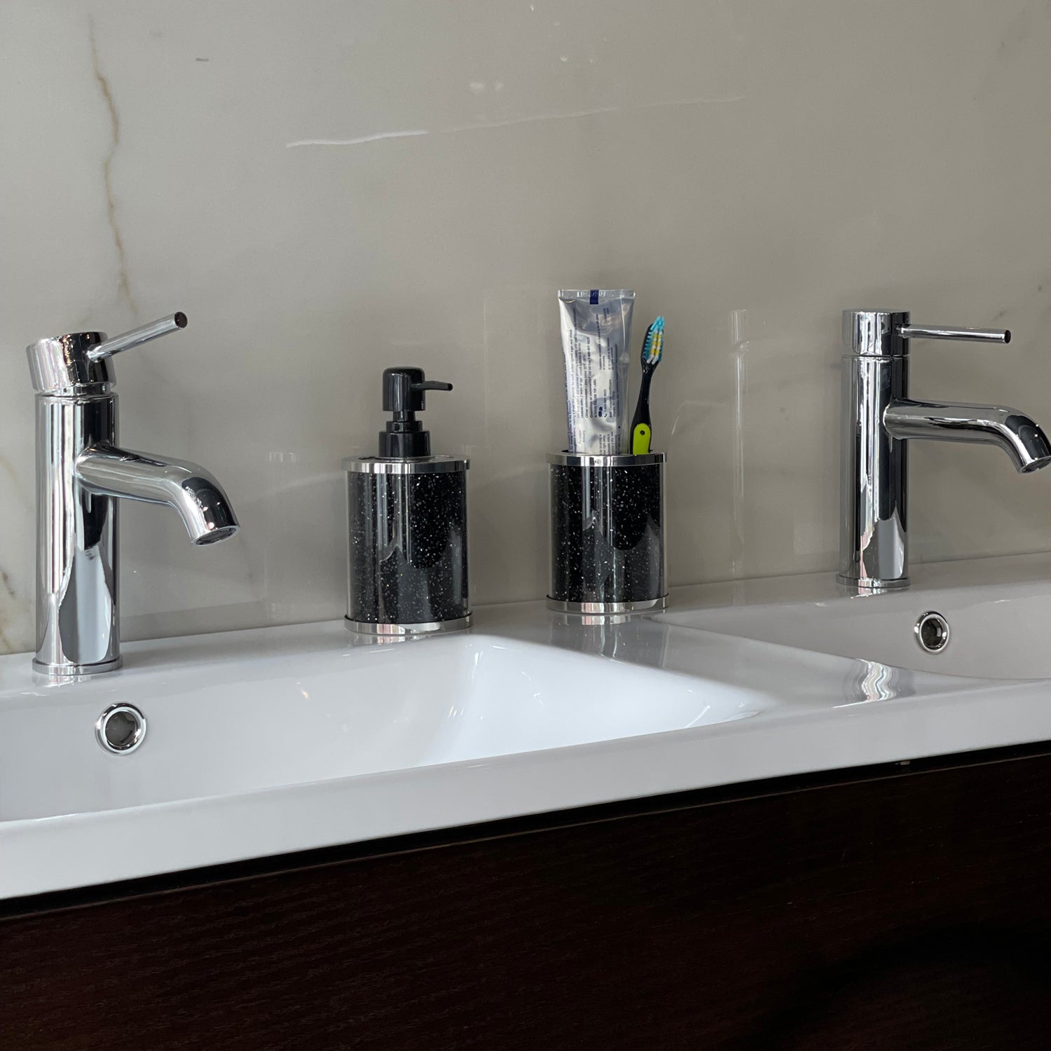 Ambrose Exquisite 2 Piece Soap Dispenser And Toothbrush Holder In Gift Box Black Glass
