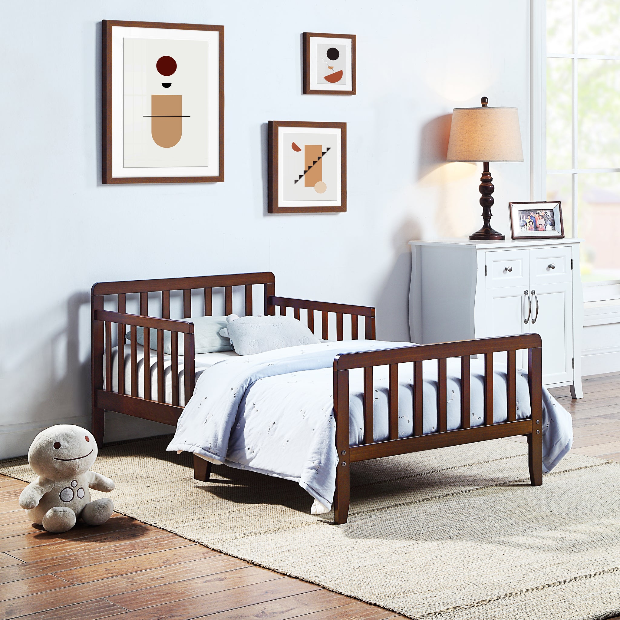 Jax Toddler Bed Walnut Walnut Solid Wood