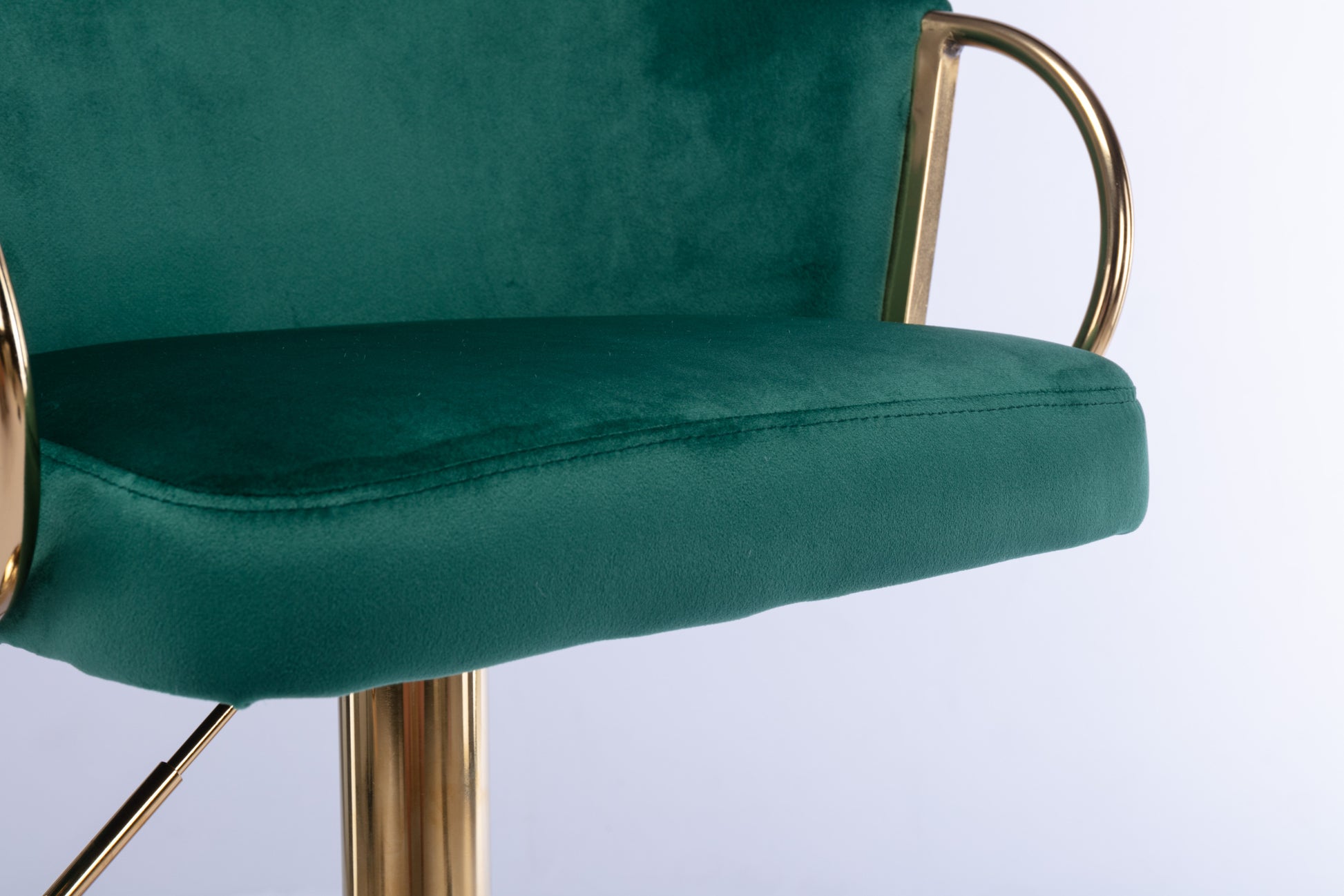 Set Of 2 Bar Stools,With Chrome Footrest And Base Swivel Height Adjustable Mechanical Lifting Velvet Golden Leg Simple Bar Stool Green Green Foam Fabric