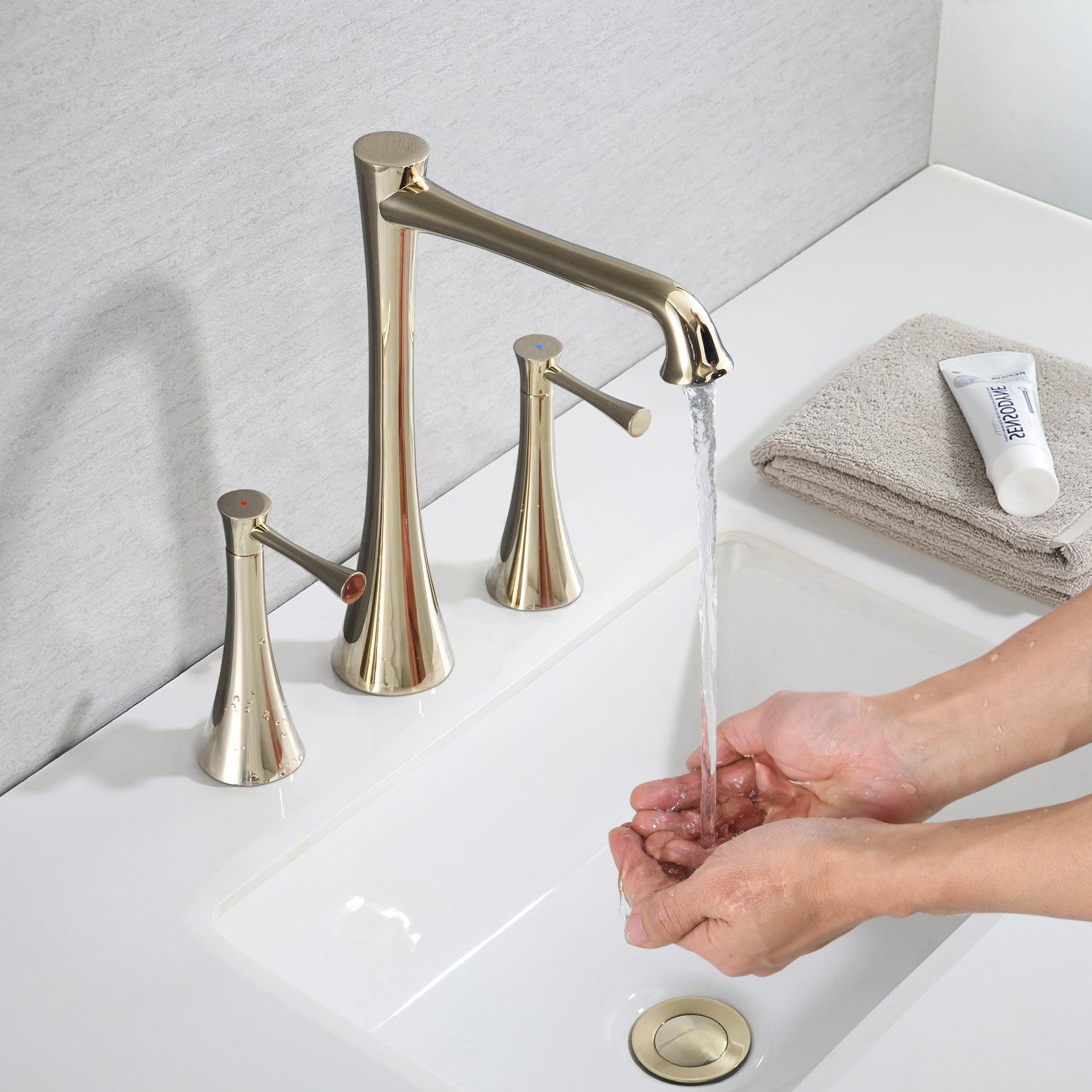 Widespread 2 Handles Bathroom Faucet With Drain Assembly, Gold Gold Brass