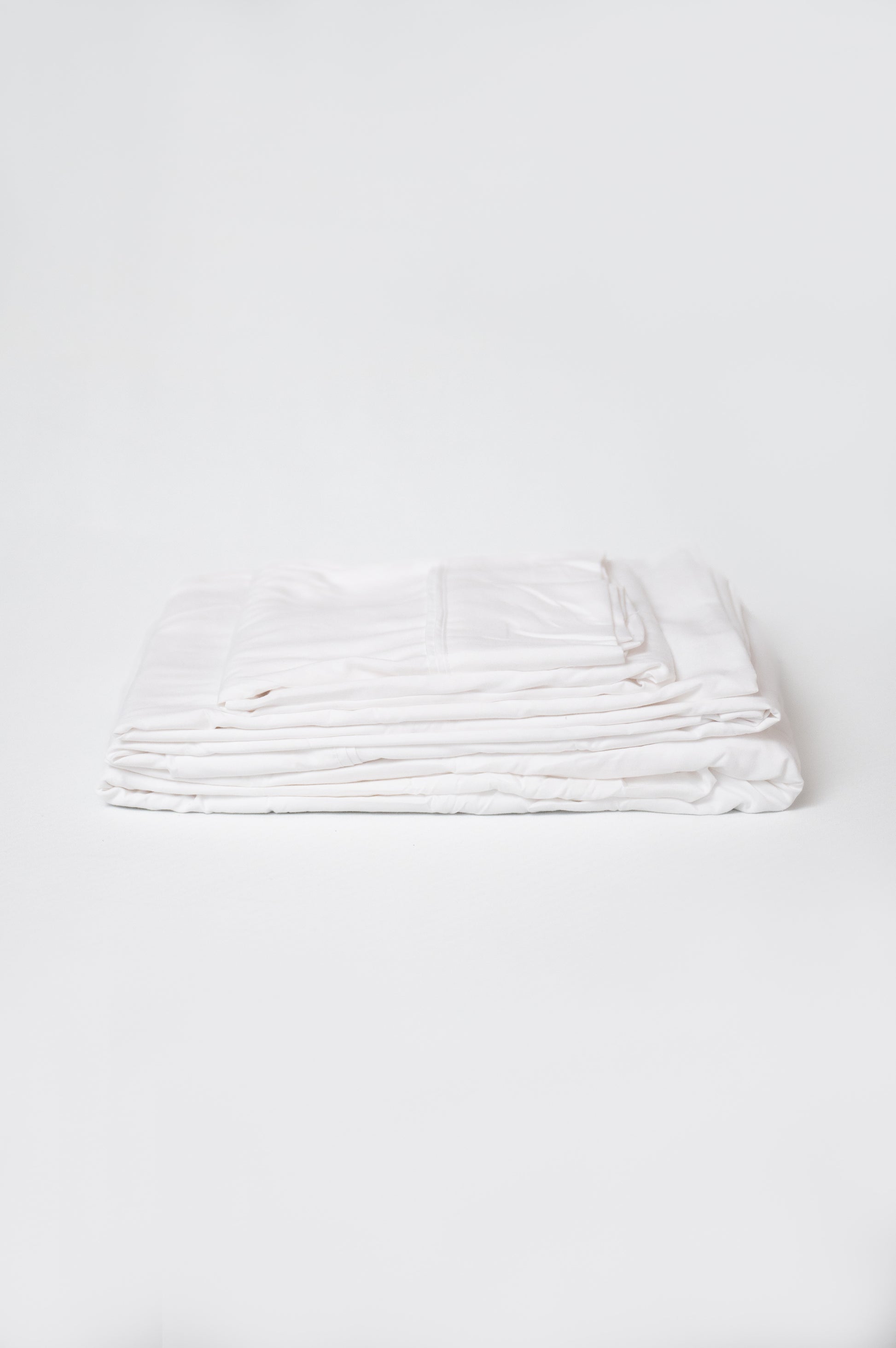 4 Piece White Bamboo Twin Hypoallergenic Sheet Set White Microfiber