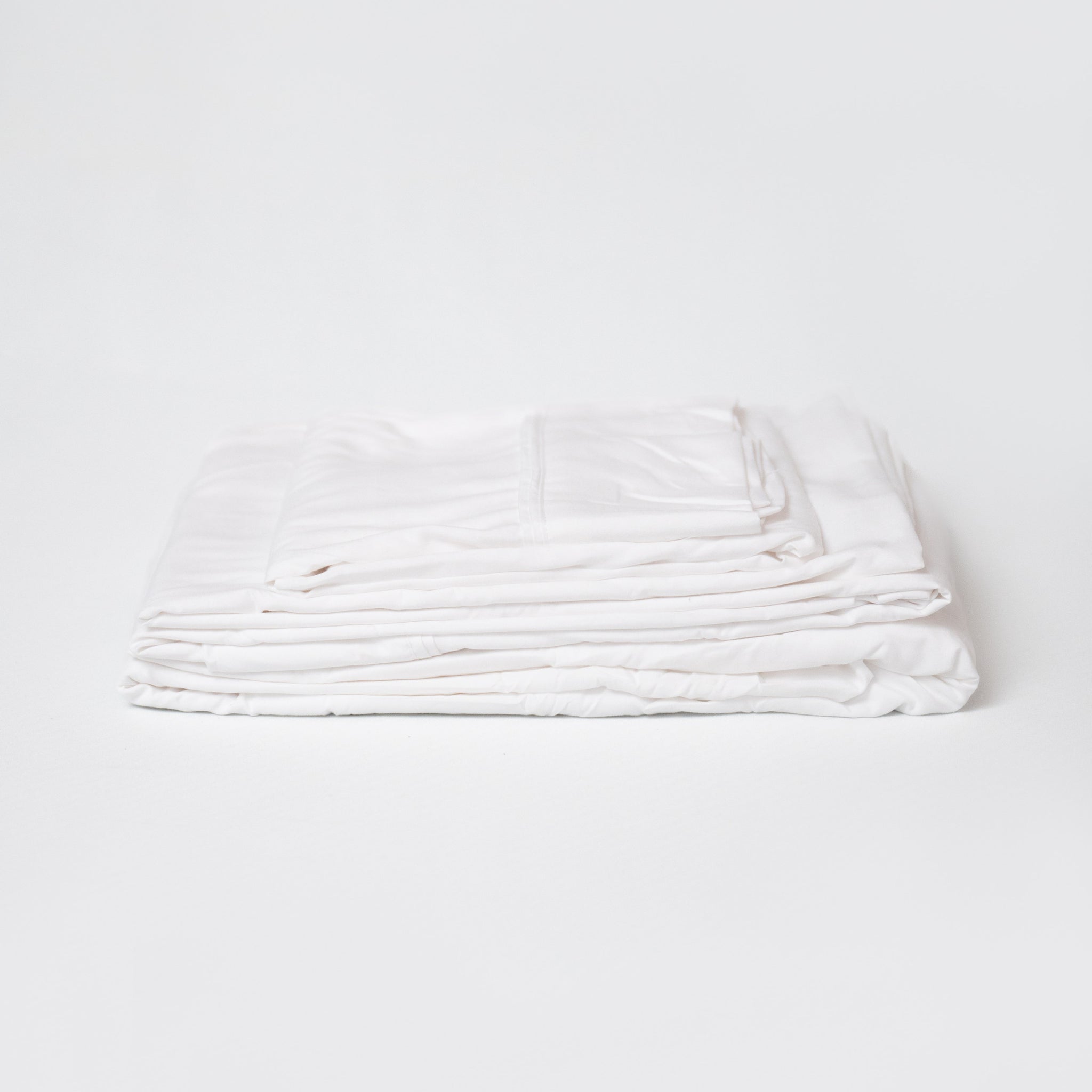 4 Piece White Brushed Microfiber Full Hypoallergenic Sheet Set White Microfiber