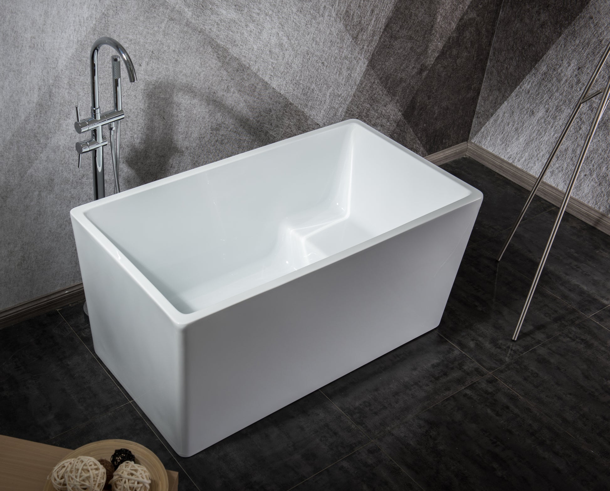 Freestanding Acrylic Flatbottom Soaking Tub Bathtub In White White Ceramic