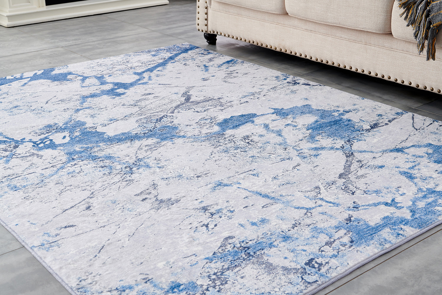 Zara Collection Abstract Design Silver Blue Machine Washable Super Soft Area Rug Multicolor Polyester