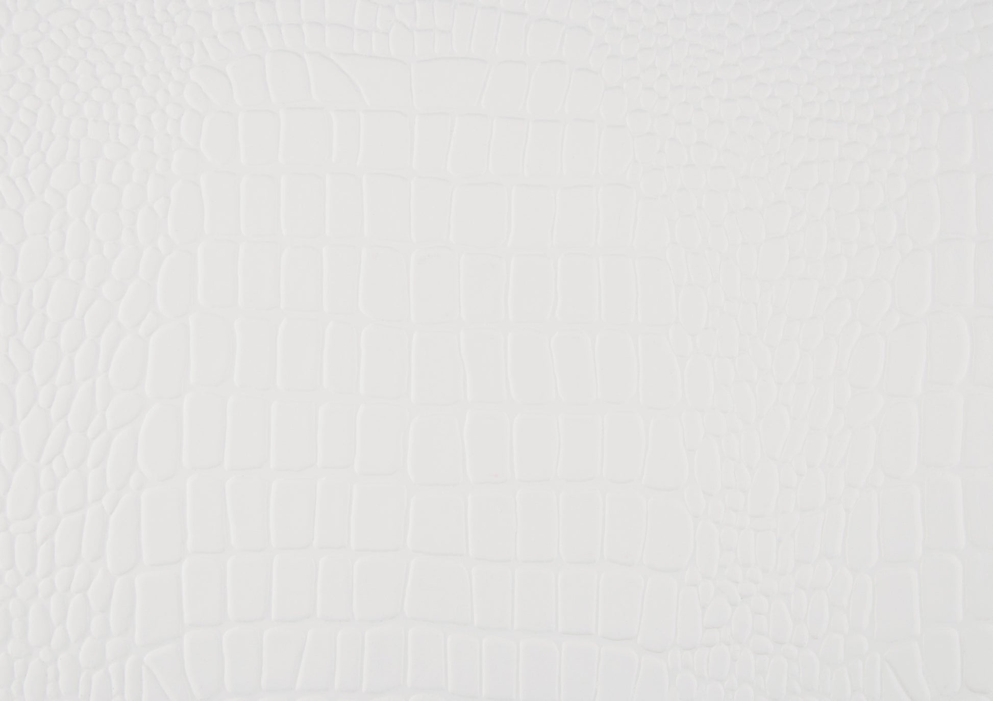 Traditional Design Bedroom Furniture 1Pc Dresser Of 6X Drawers Faux Alligator Embossed Fronts White Finish Wooden Furniture White 5 Drawers & Above Bedroom Traditional White Wood