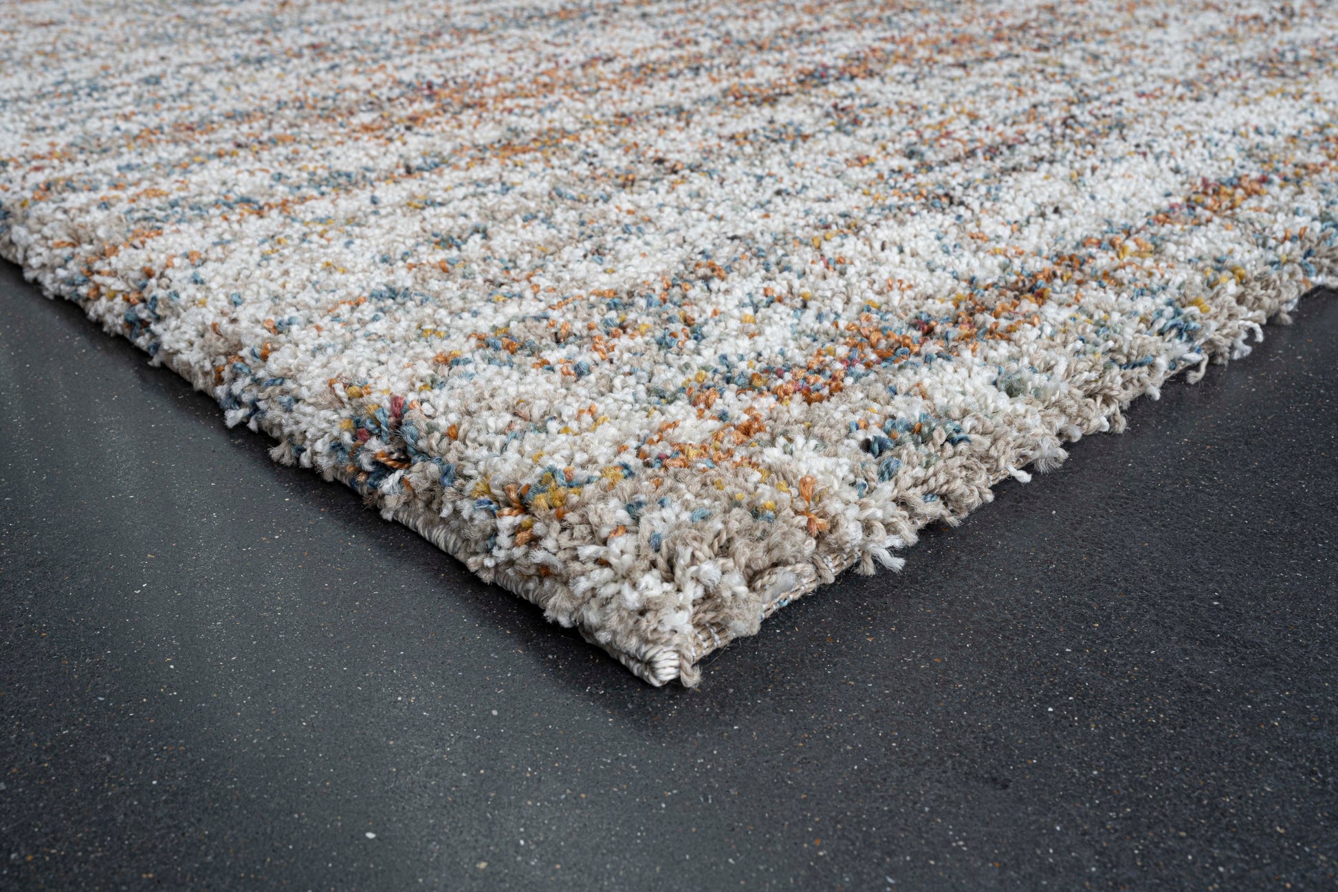 Ezra Ivory, Blue, Orange, And Rust Olefin Shag Area Rug 8X10 Ivory Olefin