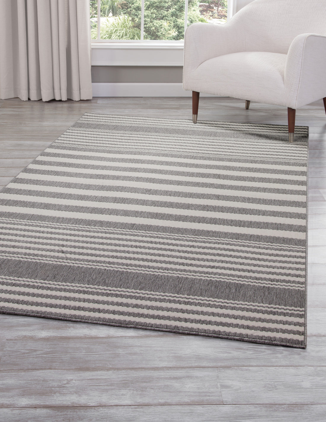 Hampton White And Gray Polypropylene Indoor Outdoor Area Rug 8X10 White Polypropylene