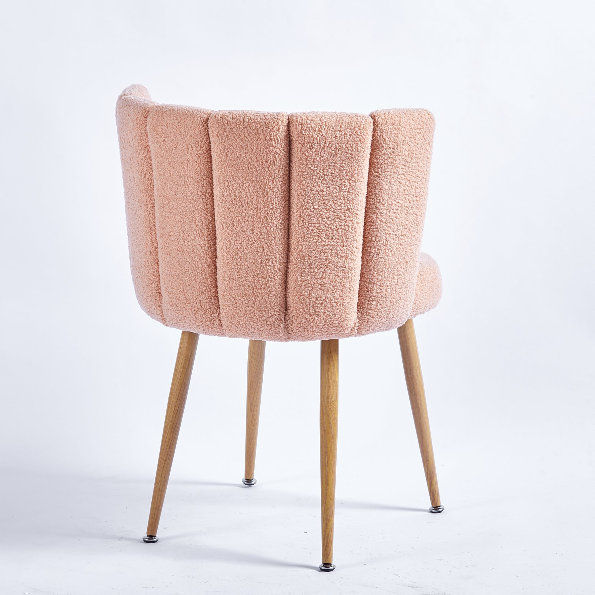 Modern Beige Dining Chair Set Of 2 With Iron Tube Wood Color Legs, Shorthair Cushions And Comfortable Backrest, Suitable For Dining Room, Living Room, Cafe, Simple Structure. Light Beige Fabric