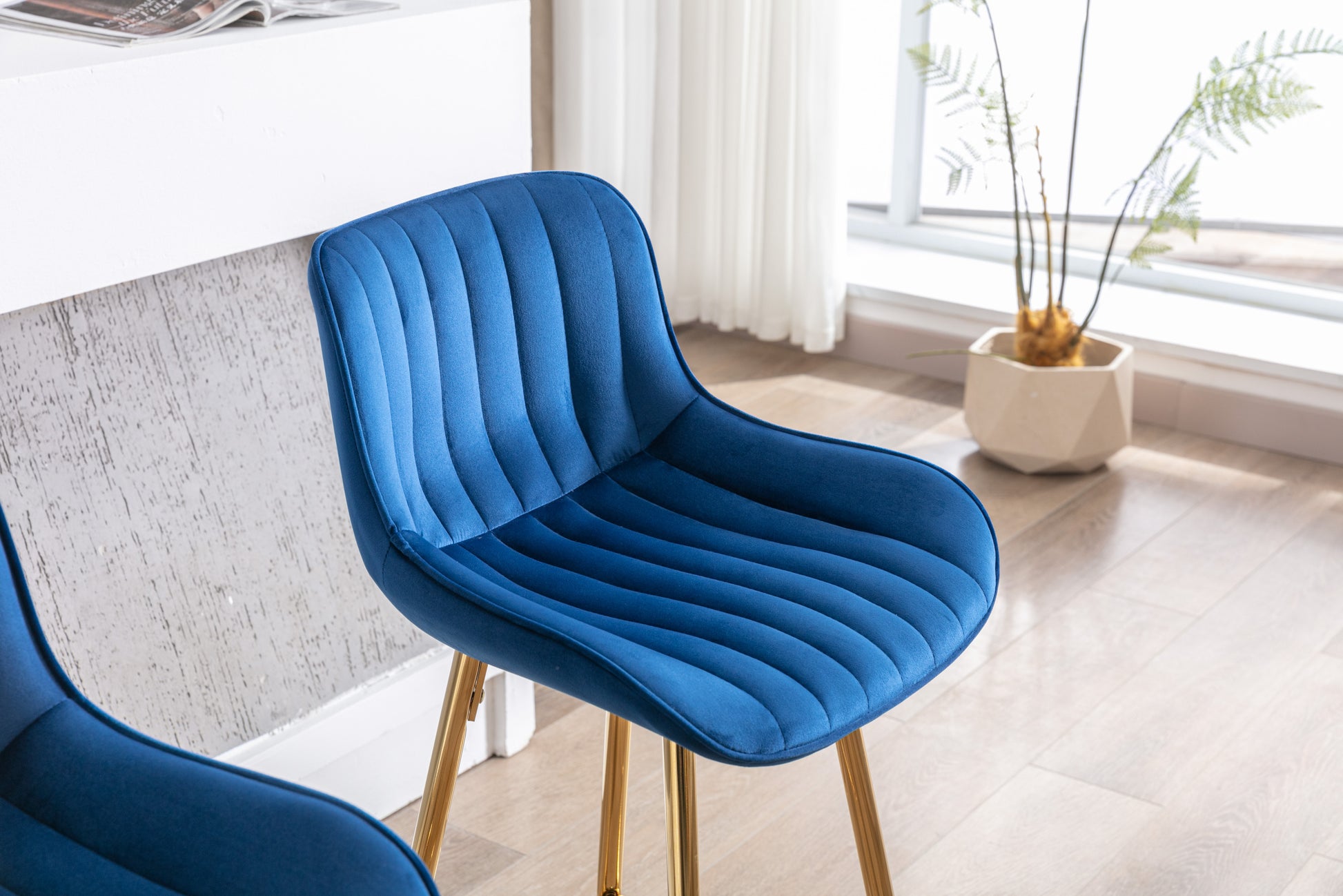 26 Inch Set Of 2 Bar Stools,With Steel Frame Footrest Velvet Fabric Golden Leg Simple Bar Stool,Blue Blue Foam Fabric