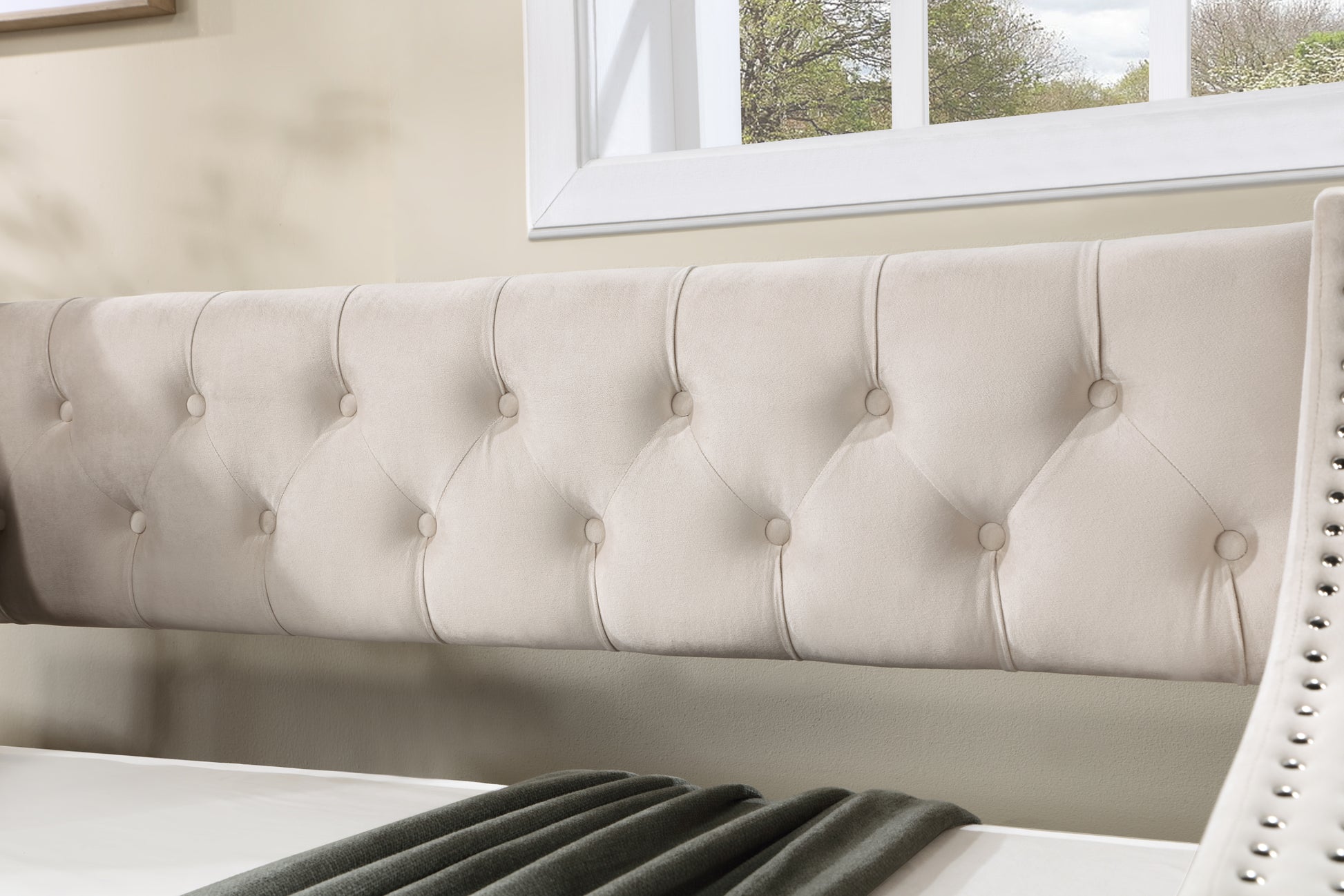 Daybed With Trundle Upholstered Tufted Sofa Bed, With Button And Copper Nail On Arms Full Size Beige Full Beige Solid Wood