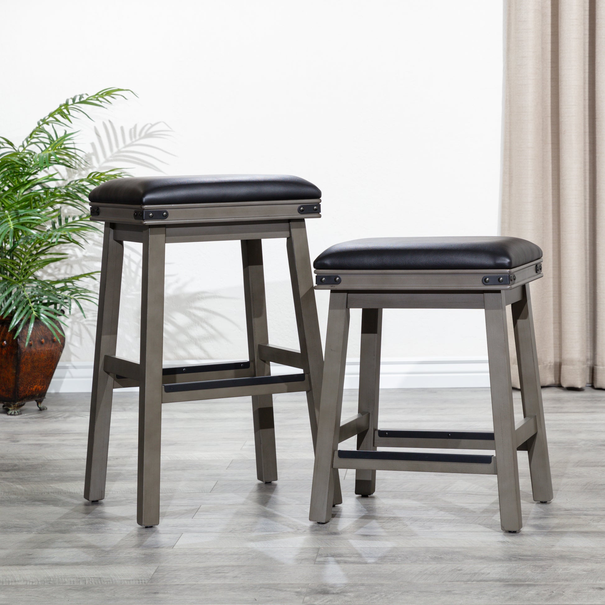 24" Counter Stool, Weathered Gray Finish, Black Leather Seat Gray Bonded Leather