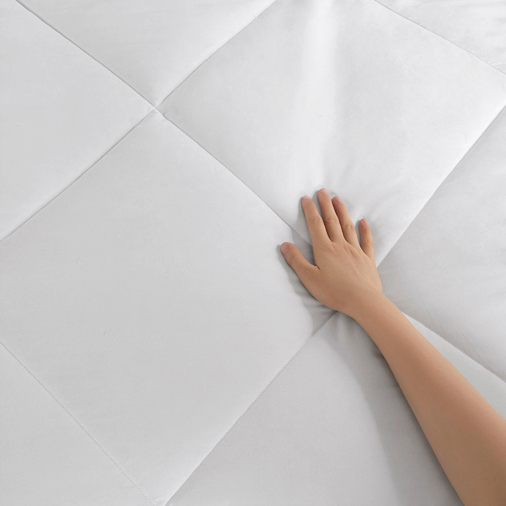 Oversized Down Alt Comforter With Heiq Smart Temp Treatment White King Cal King White Polyester