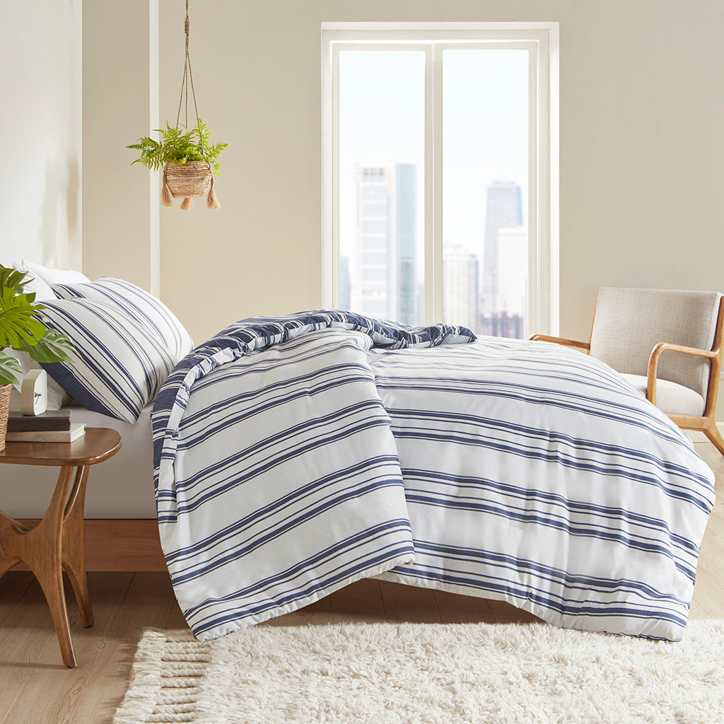 Striped Reversible Comforter Set King Navy Polyester