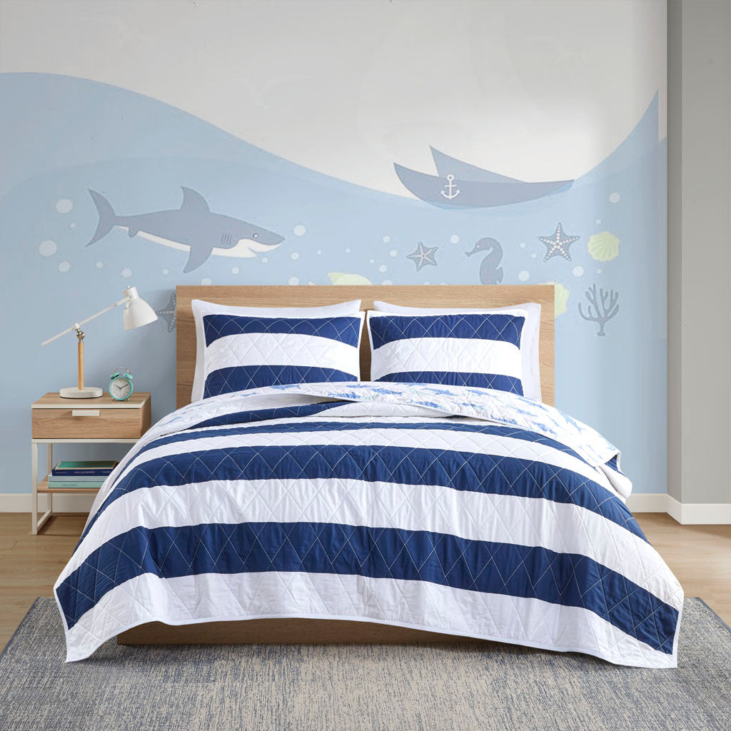 Cotton Cabana Stripe Reversible Quilt Set With Shark Reverse Full Navy Cotton