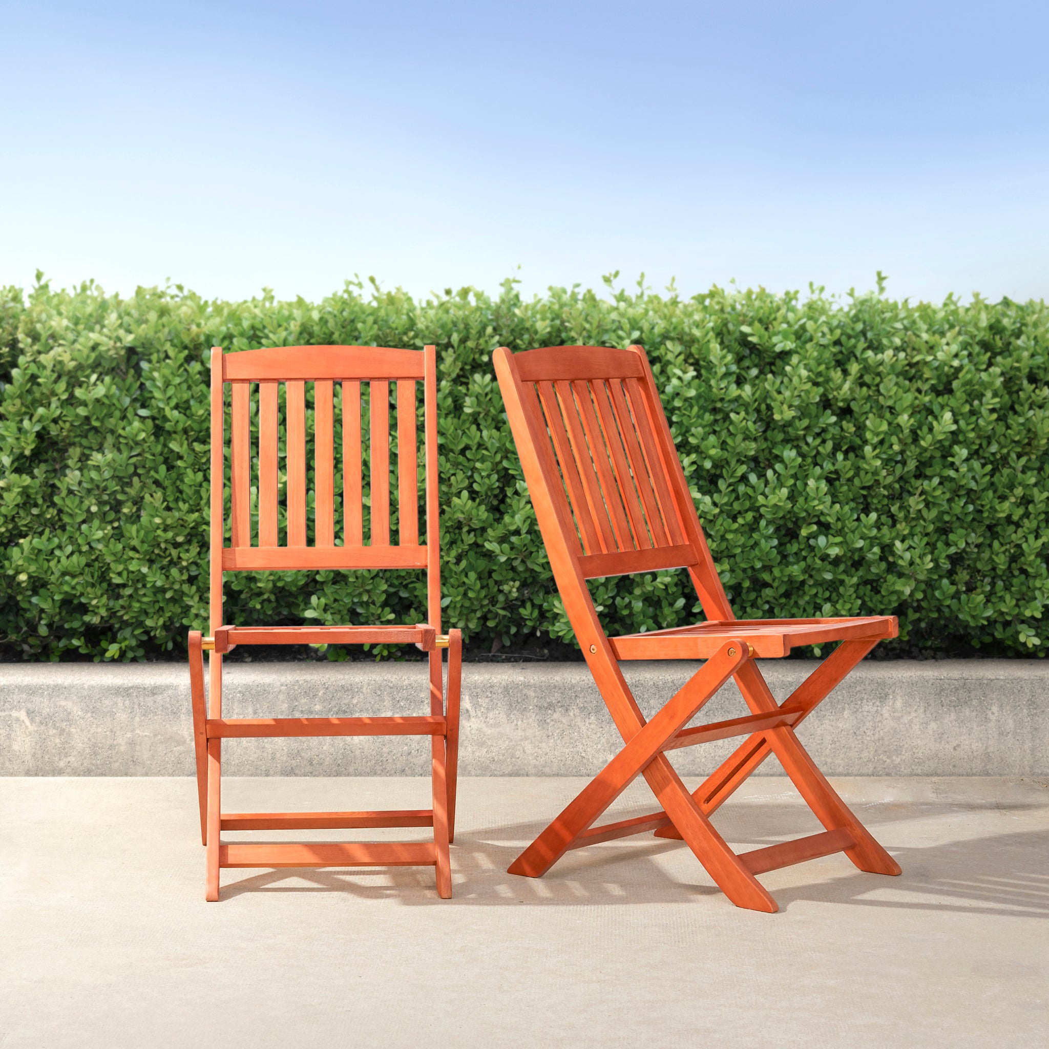 Lucius Reddish Brown Patio Folding Chairs Set Of 2 Natural Wood Wood Eucalyptus