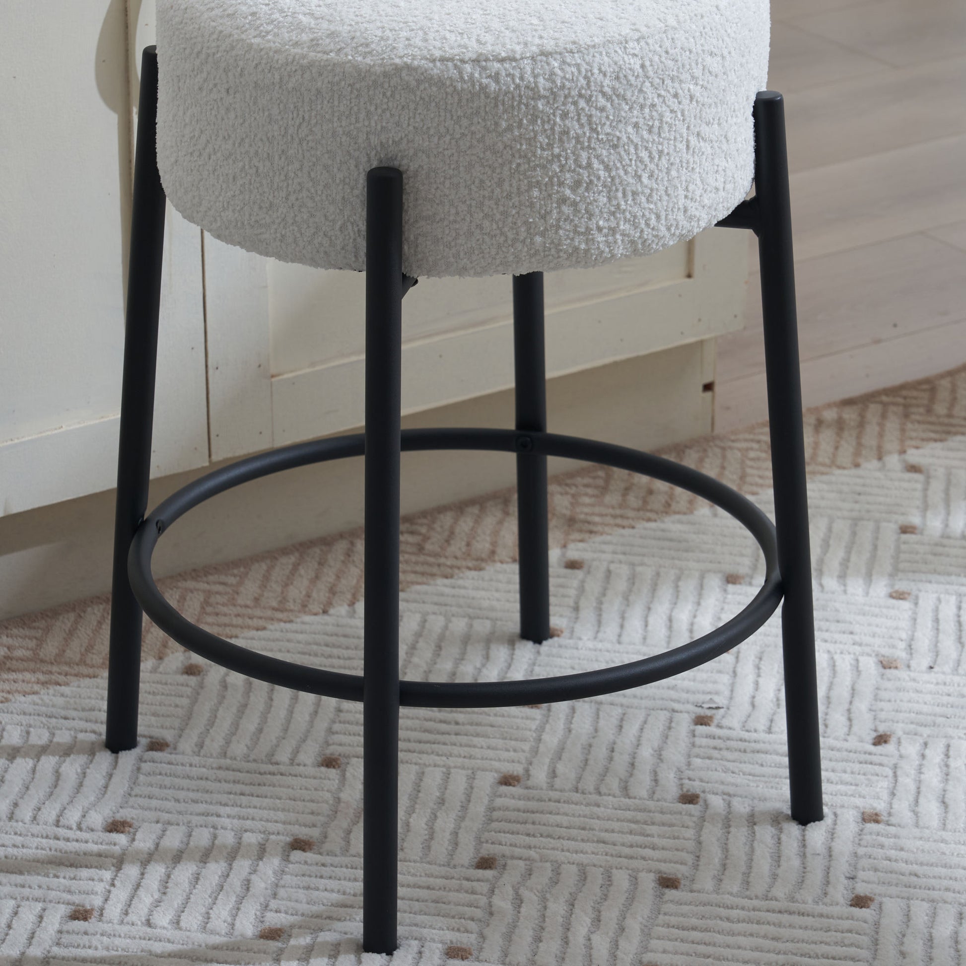 24" Tall, Round Bar Stools, Set Of 2 Contemporary Upholstered Dining Stools For Kitchens, Coffee Shops And Bar Stores Includes Sturdy Hardware Support Legs Beige Foam