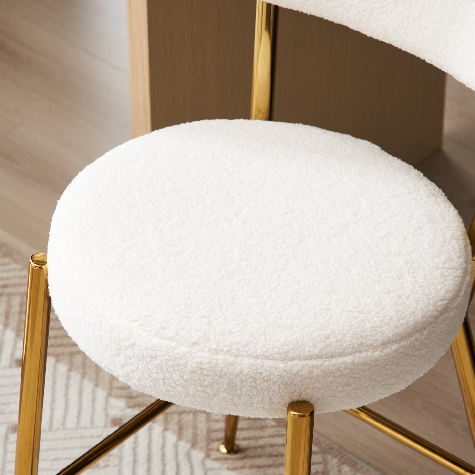 Set Of 2 Modern Teddy Fabric Upholstered Bar Stools Metal Base High Stool Suitable For Kitchen, Dining And Living Room Beige Stylish And Comfortable Island Seating Beige Metal