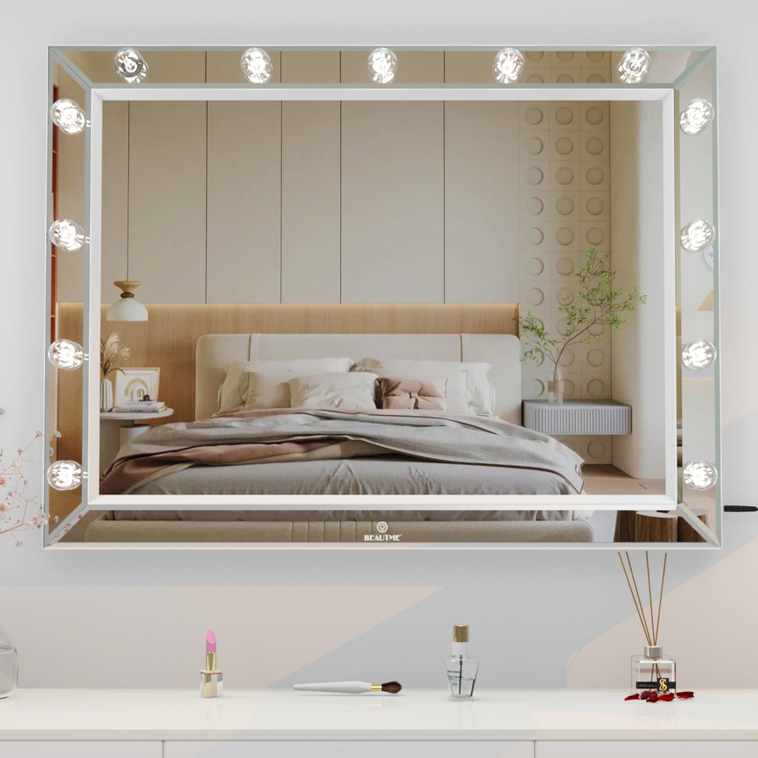 Hollywood Vanity Mirror With Uss Bulbs Luxury Vanity Mirror With Lights Large Size Makeup Mirror For Bedroom Makeup Room, Smart Touch White Lighting,40X30.5 Inch White Bedroom Aluminium